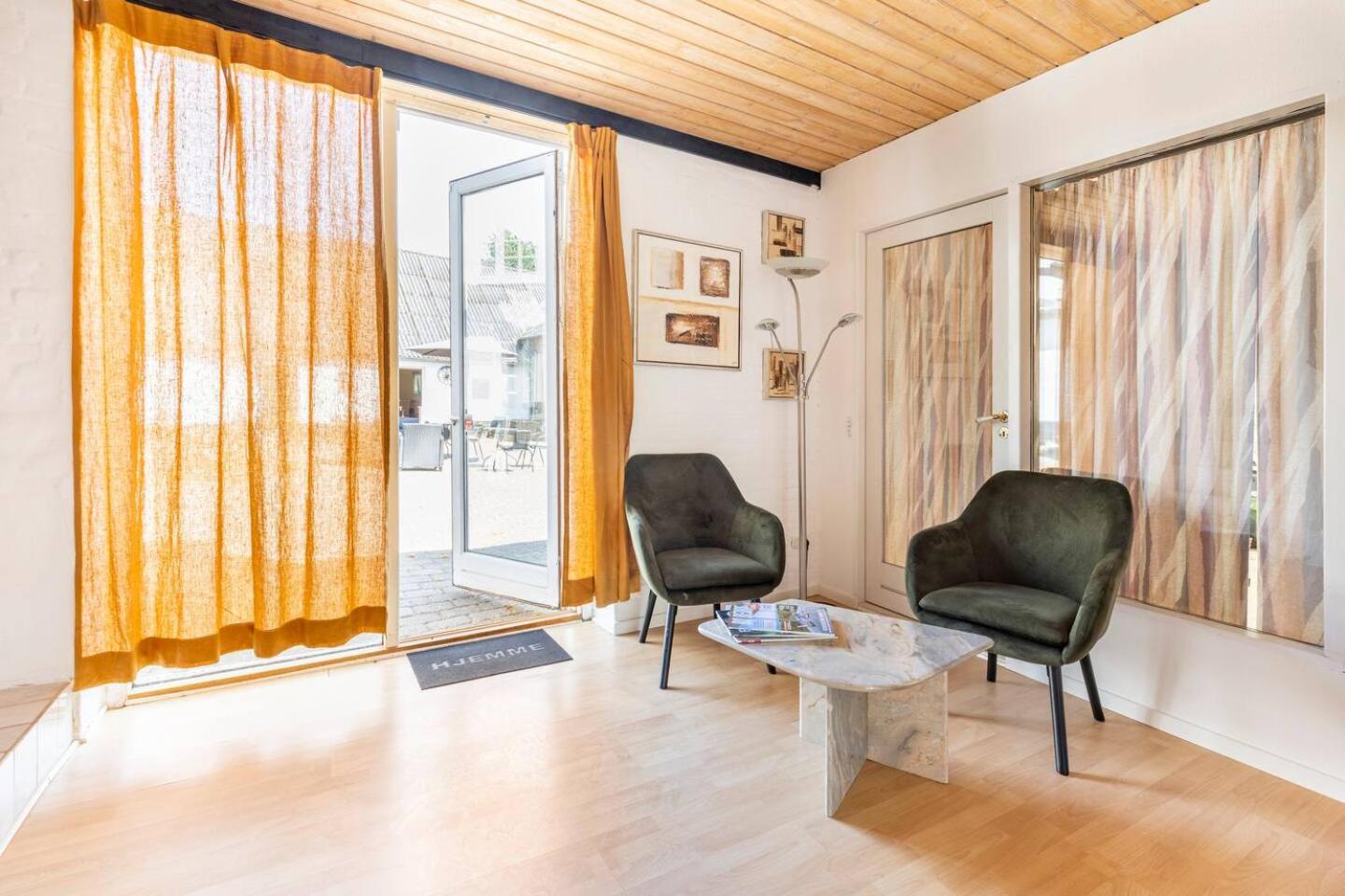 Trandafir Guesthouse