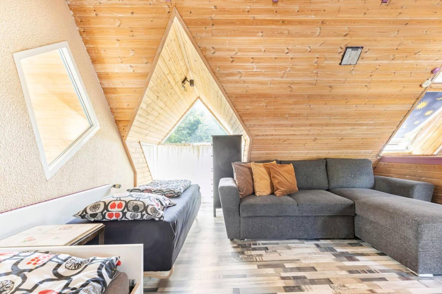 Trandafir Guesthouse