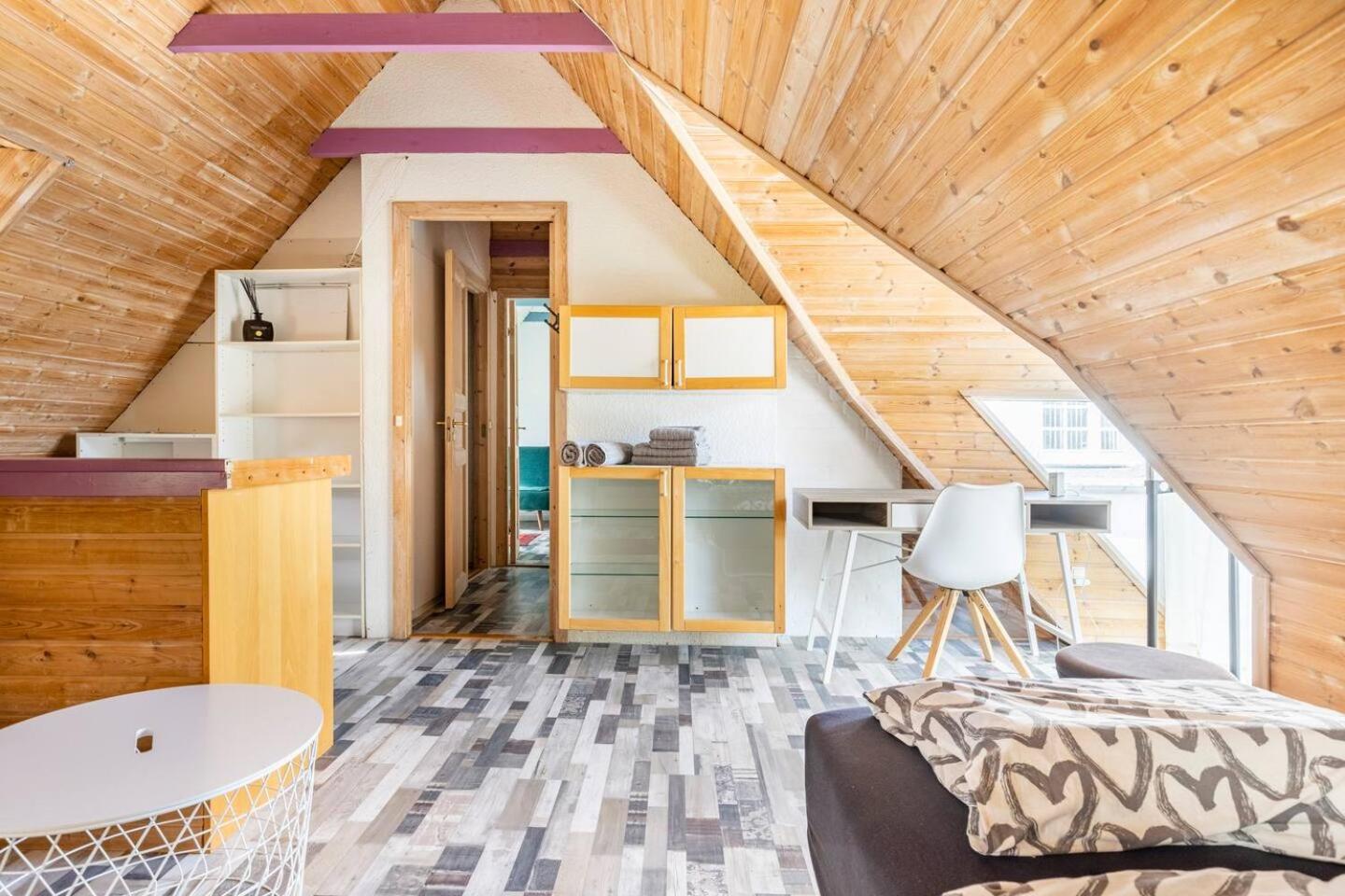 Trandafir Guesthouse