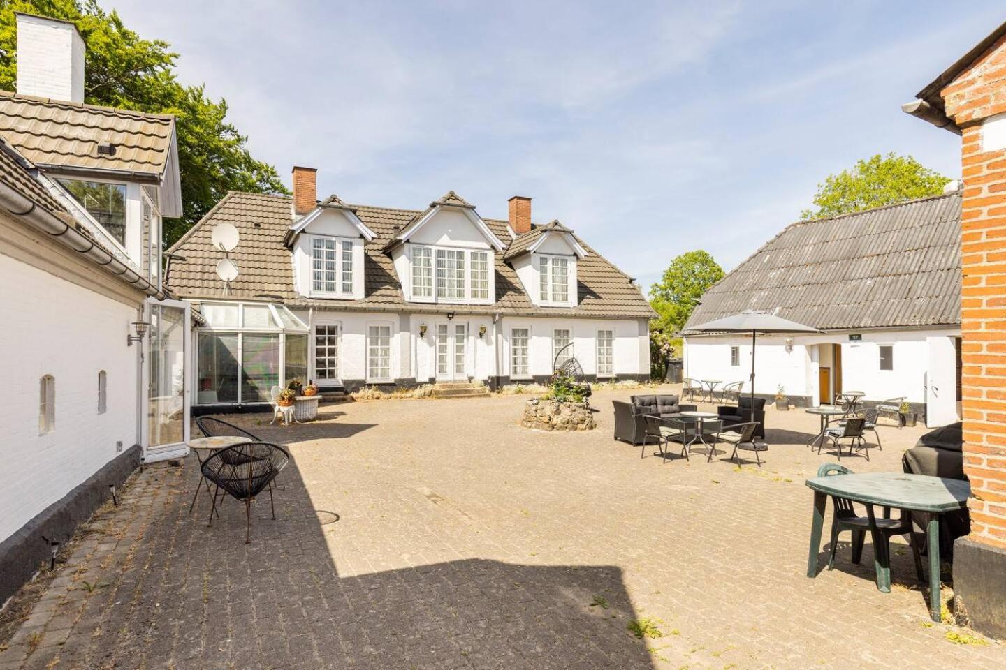 Trandafir Guesthouse