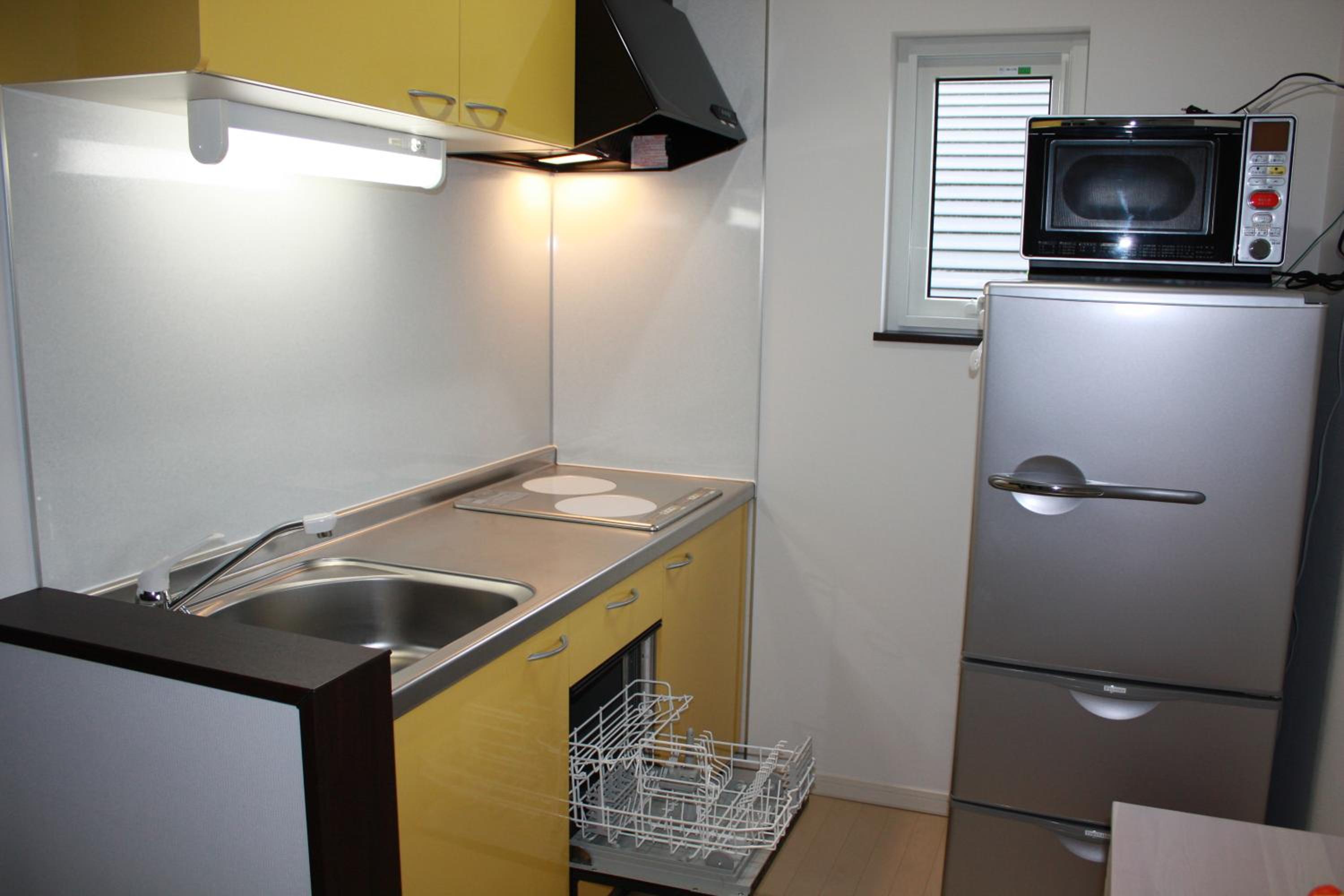 Tsuru Apartments