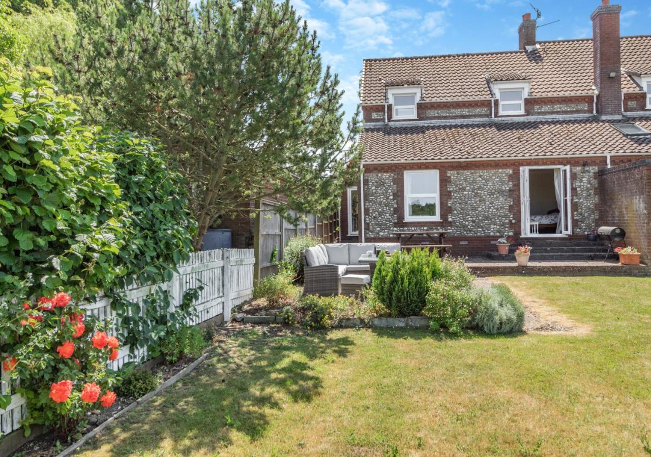 4 Bed in East Barsham oc-2180