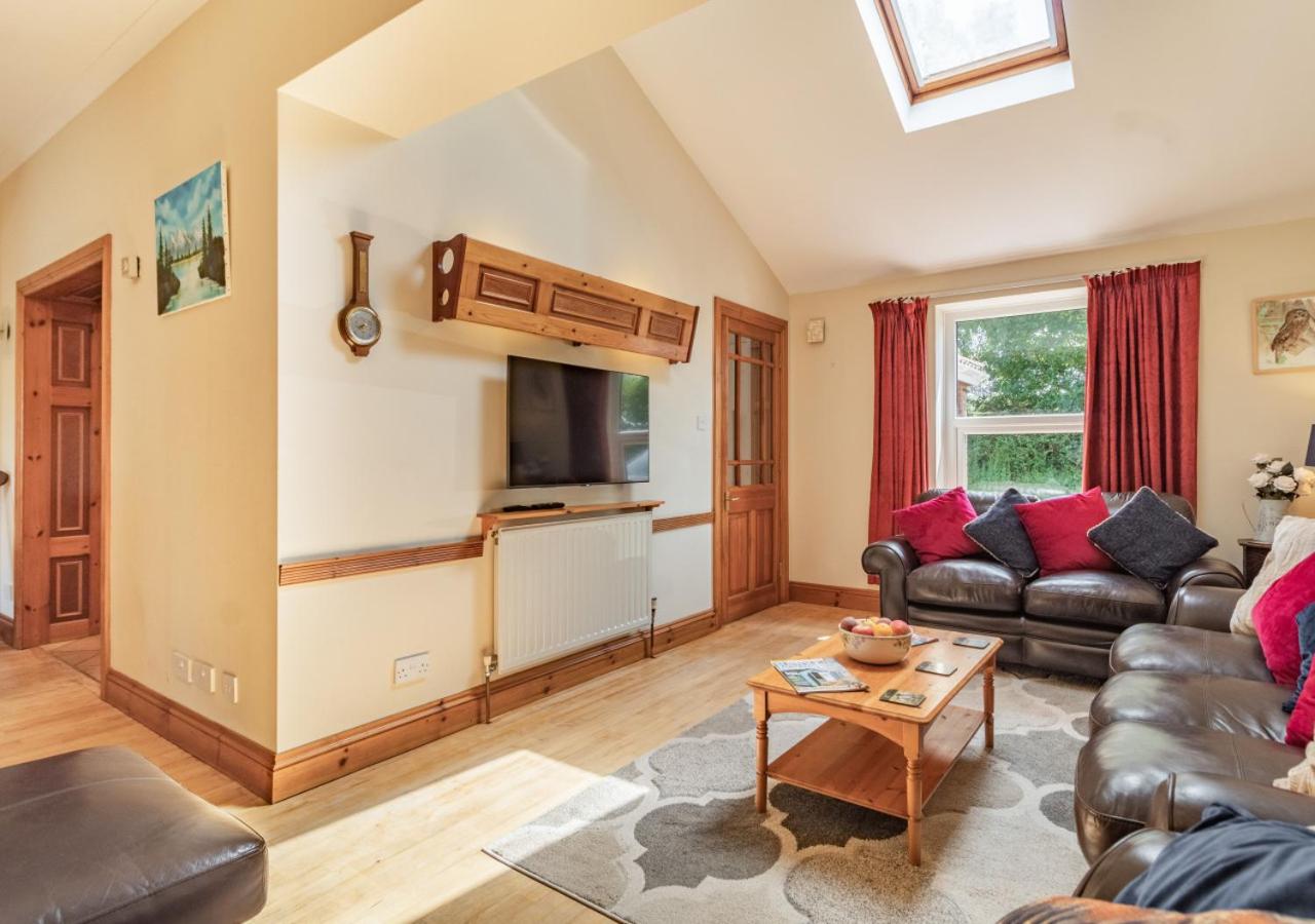 4 Bed in East Barsham oc-2180