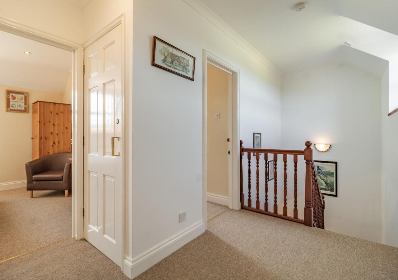 4 Bed in East Barsham oc-2180