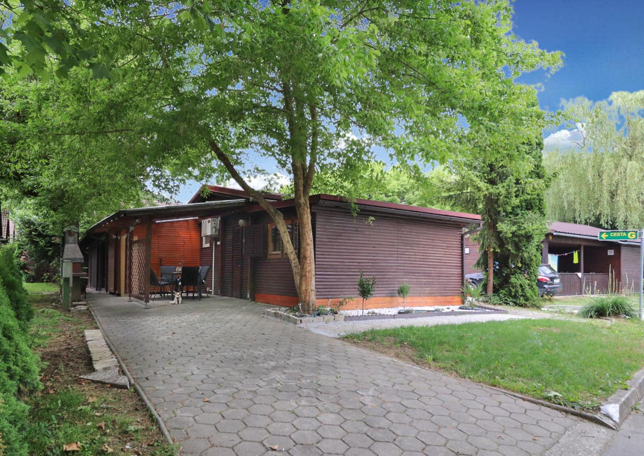 Aqualuna Olimia Vacation Home