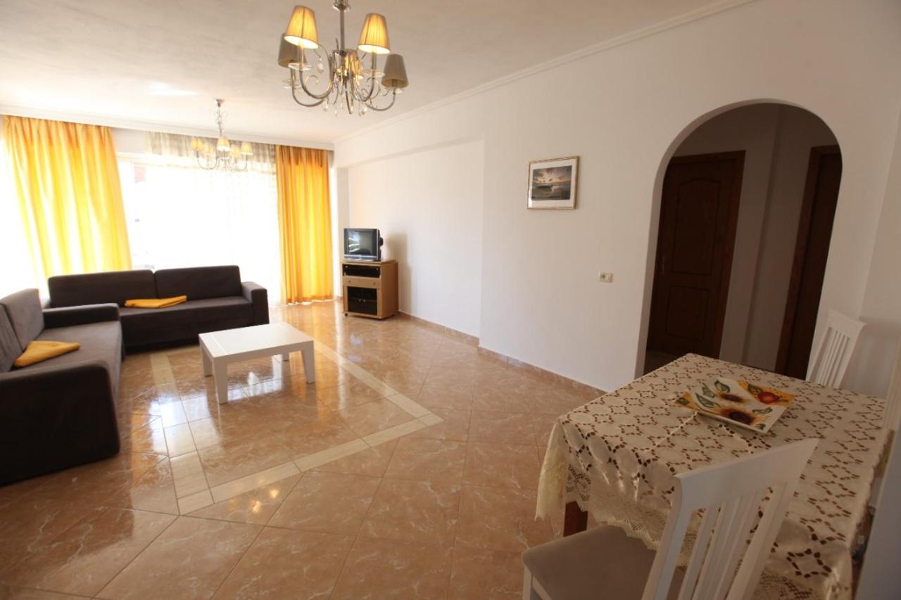 Deluxe Apartments