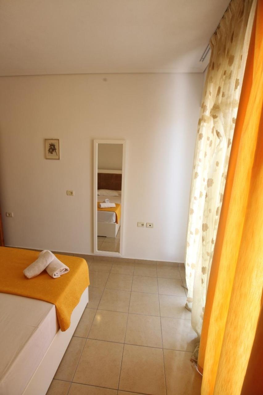 Deluxe Apartments
