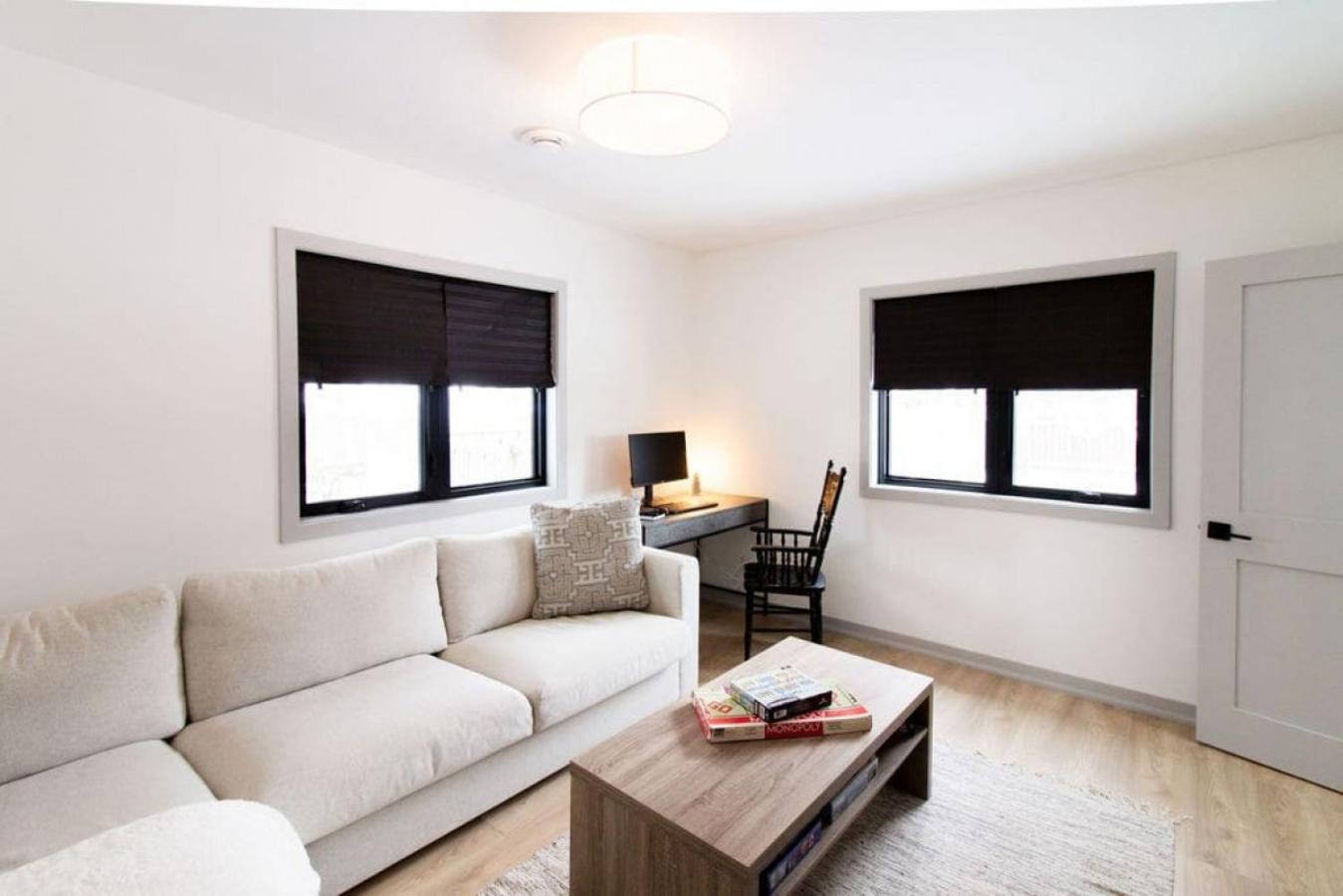 Walk to Downtown Picton, 4-bedroom