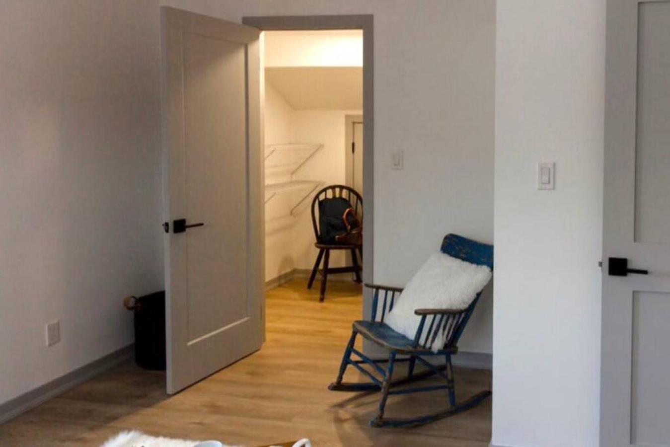 Walk to Downtown Picton, 4-bedroom