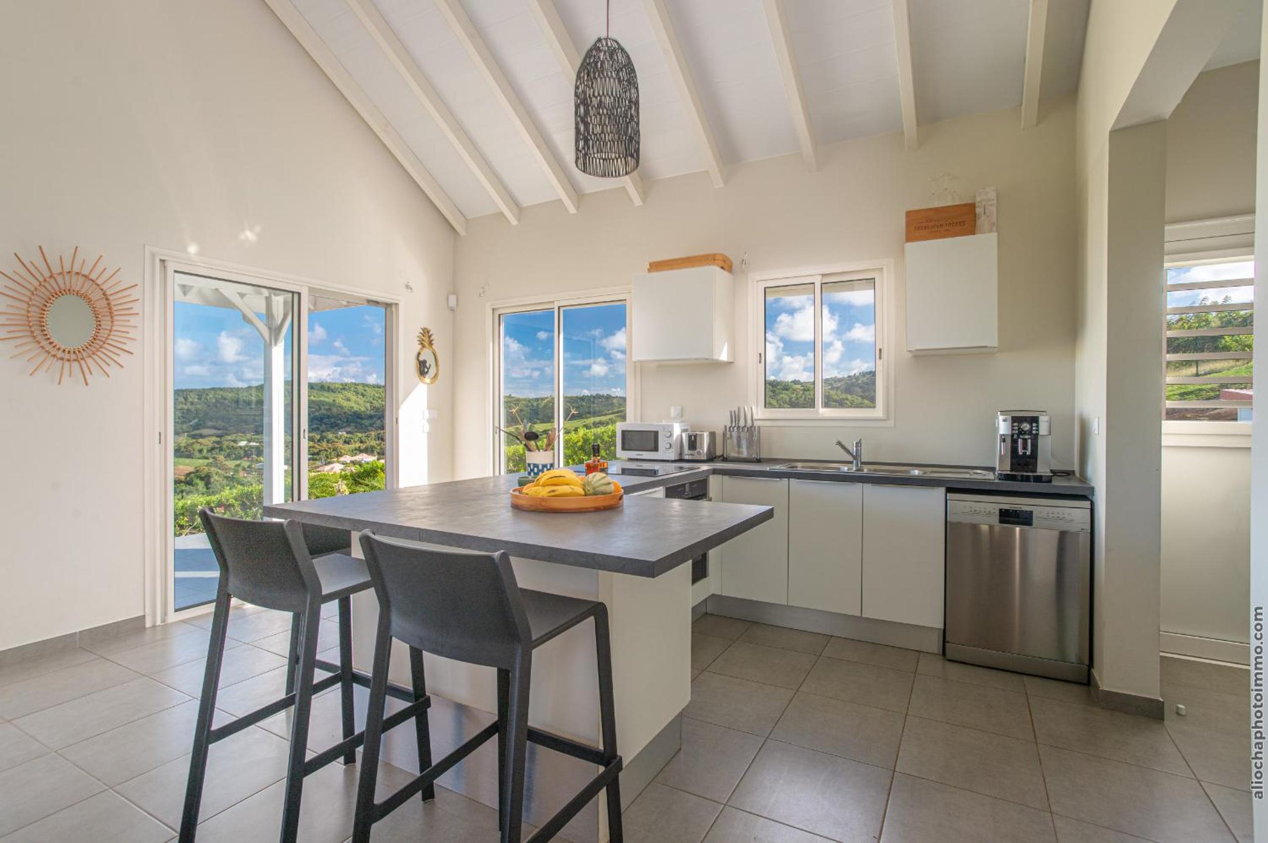 Villa Kay Pirinha view 5