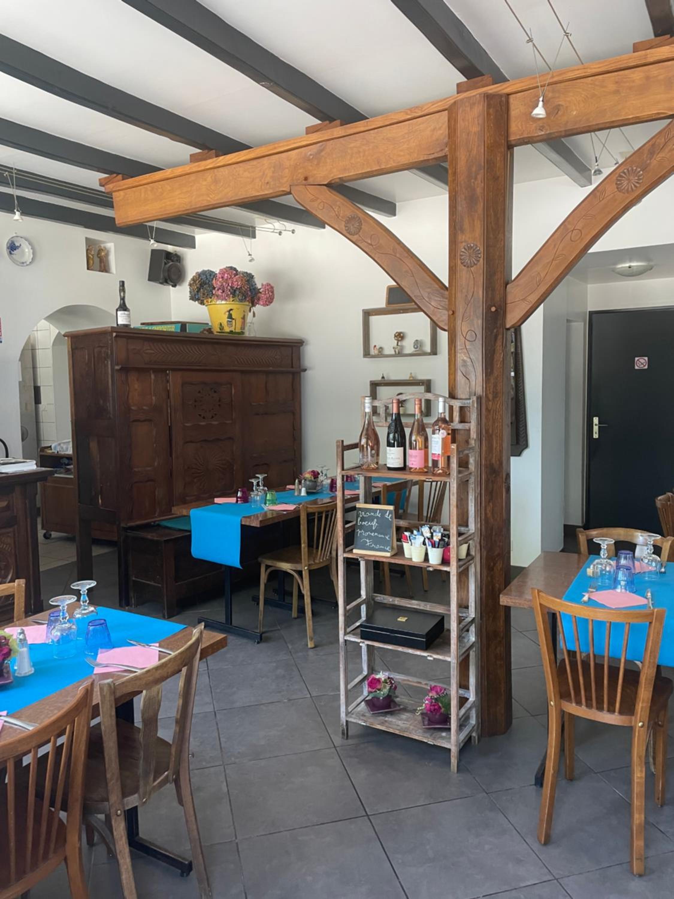 restaurant