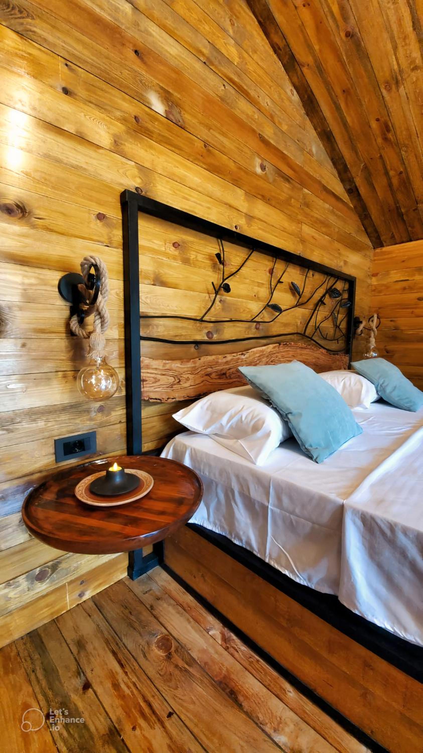 Coratina Cottage
