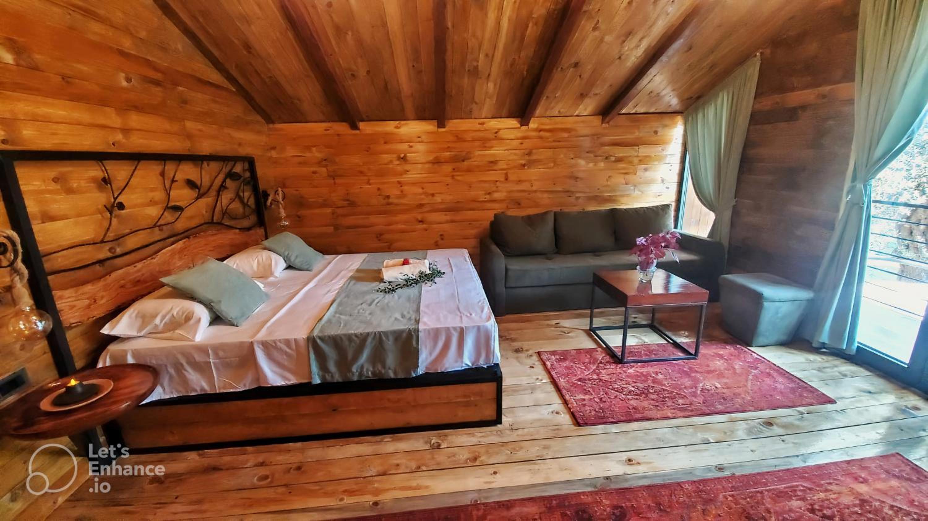 Coratina Cottage