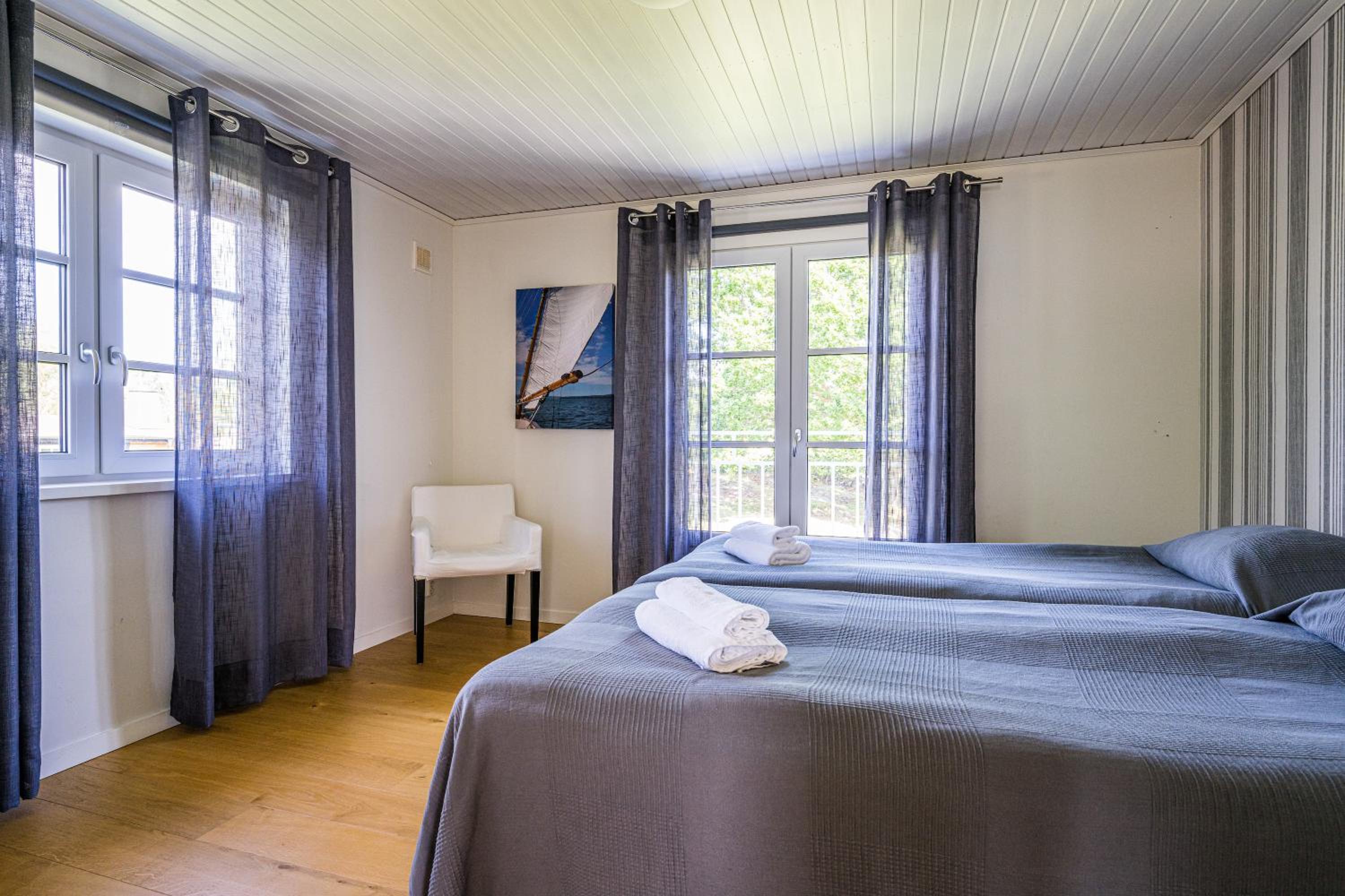 Exclusive tranquil villa by the sea, boat available