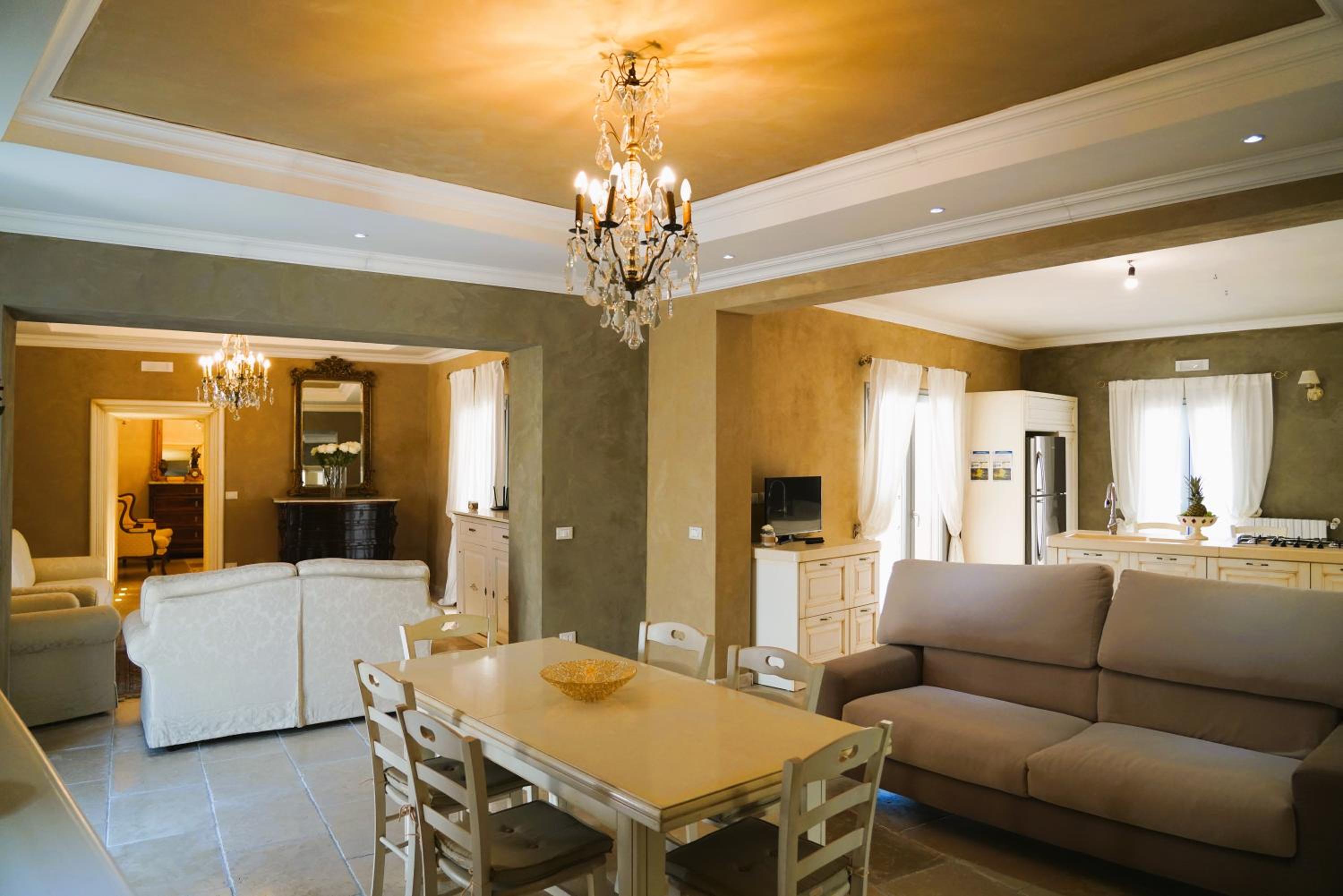 Villa D'Oliviers PRESTIGIOSA VILLA con PISCINA ad OSTUNI view 4