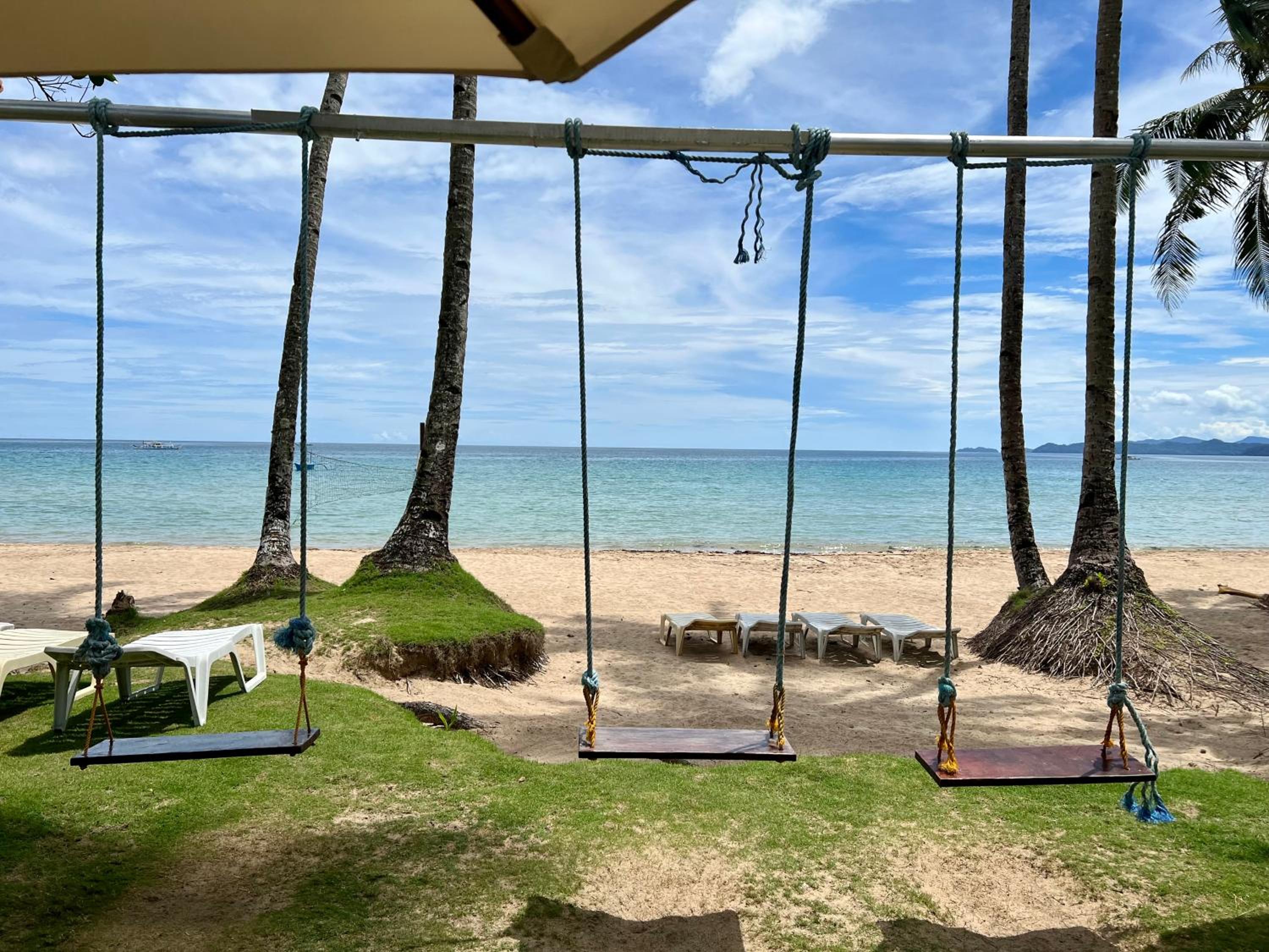 Hill Myna Beach Cottages view 5