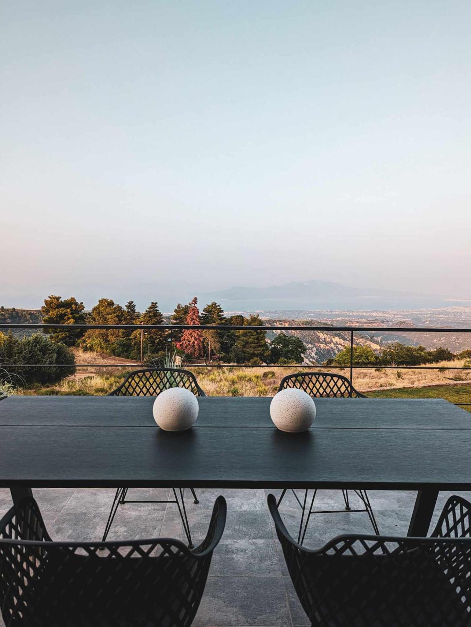 Three Dots Boutique Suites view 5