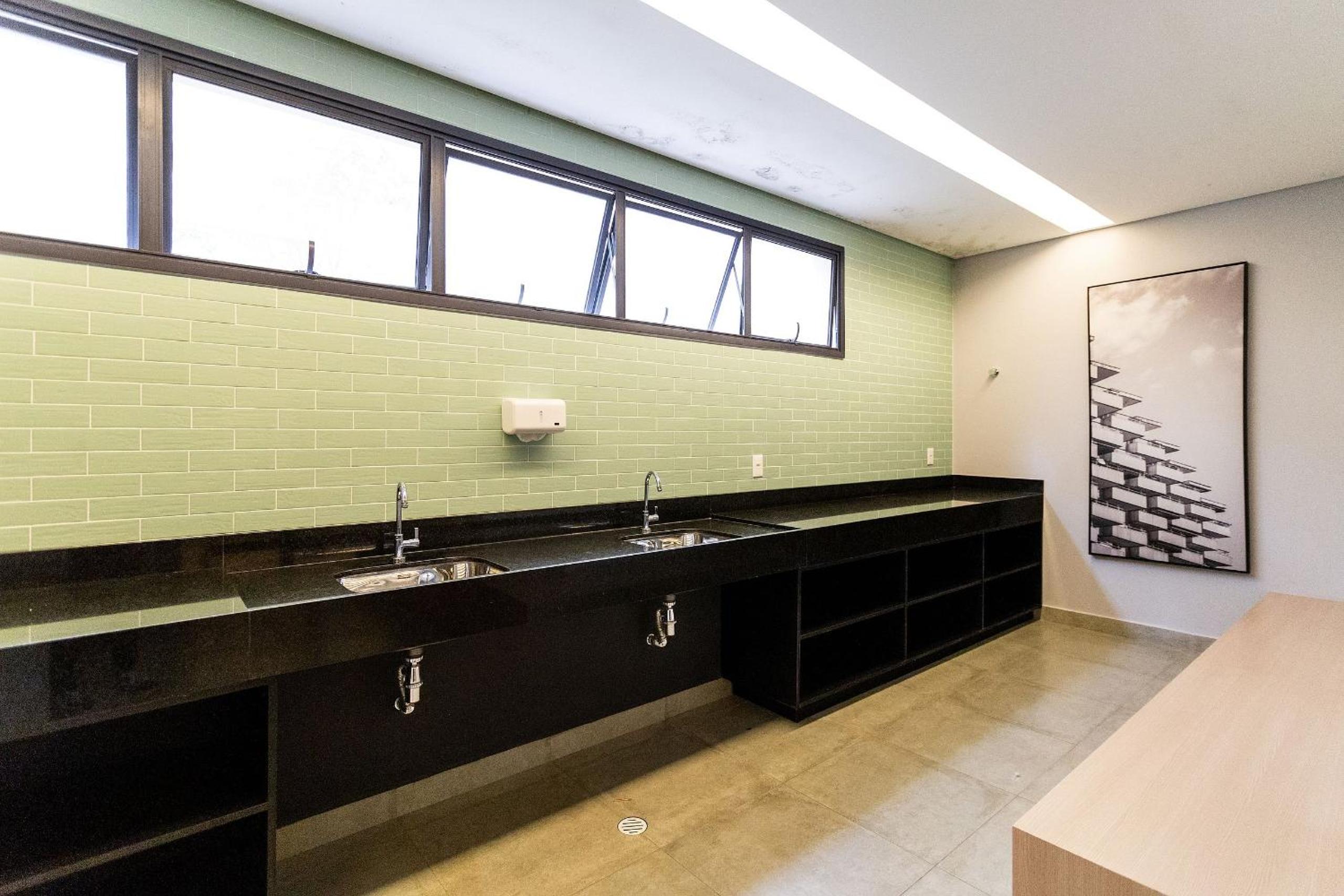 42m² | Washer | Parking | Near Paulista Av.