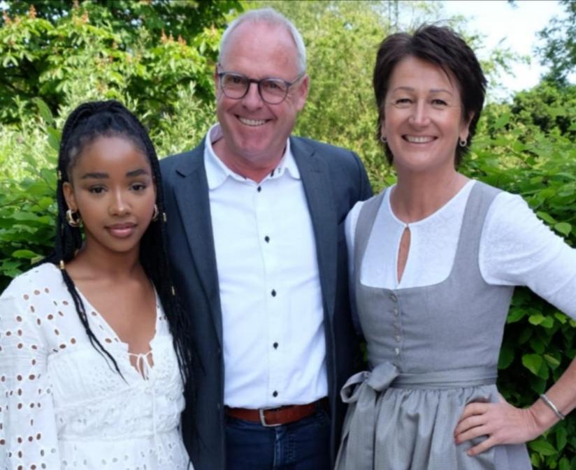 Ferienwohnung HÖLLWART - exclusiv, ruhige Lage, Panoramablick