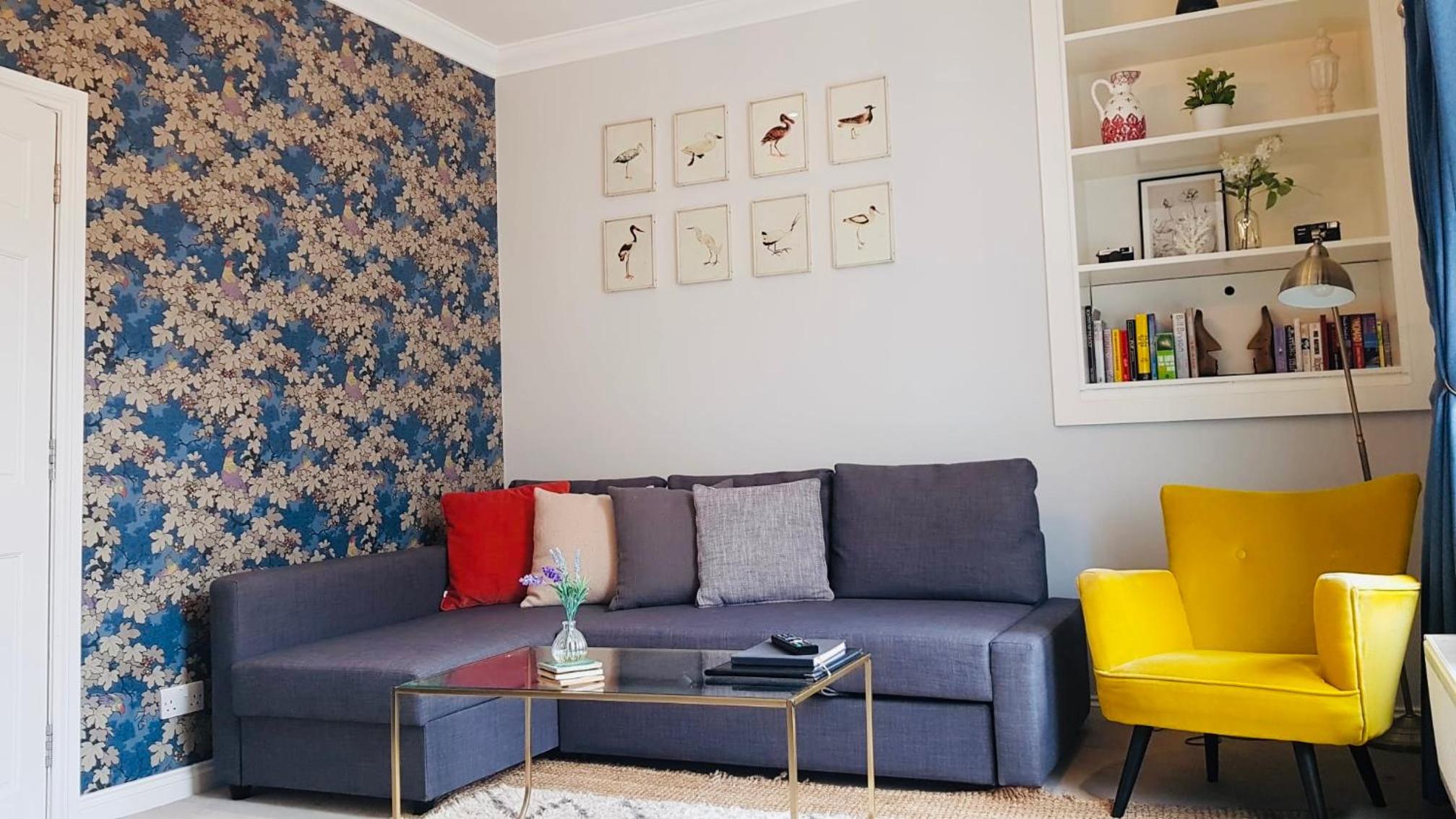 Willoughby Apartment