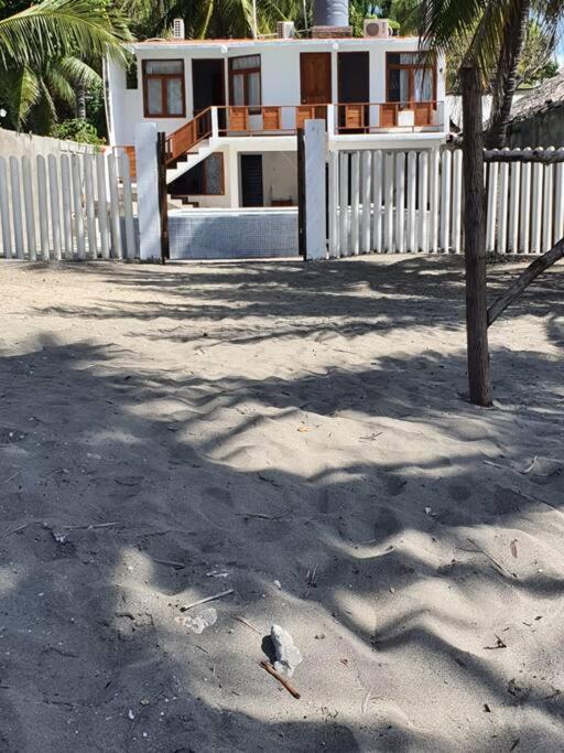 Hotel Casa Rústica, Sofía, Frente al mar en Puerto Arista - Image 1