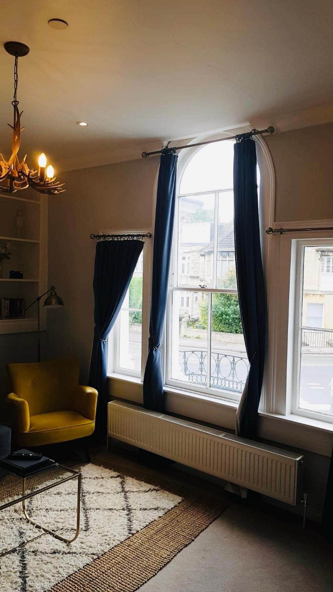 Willoughby Apartment