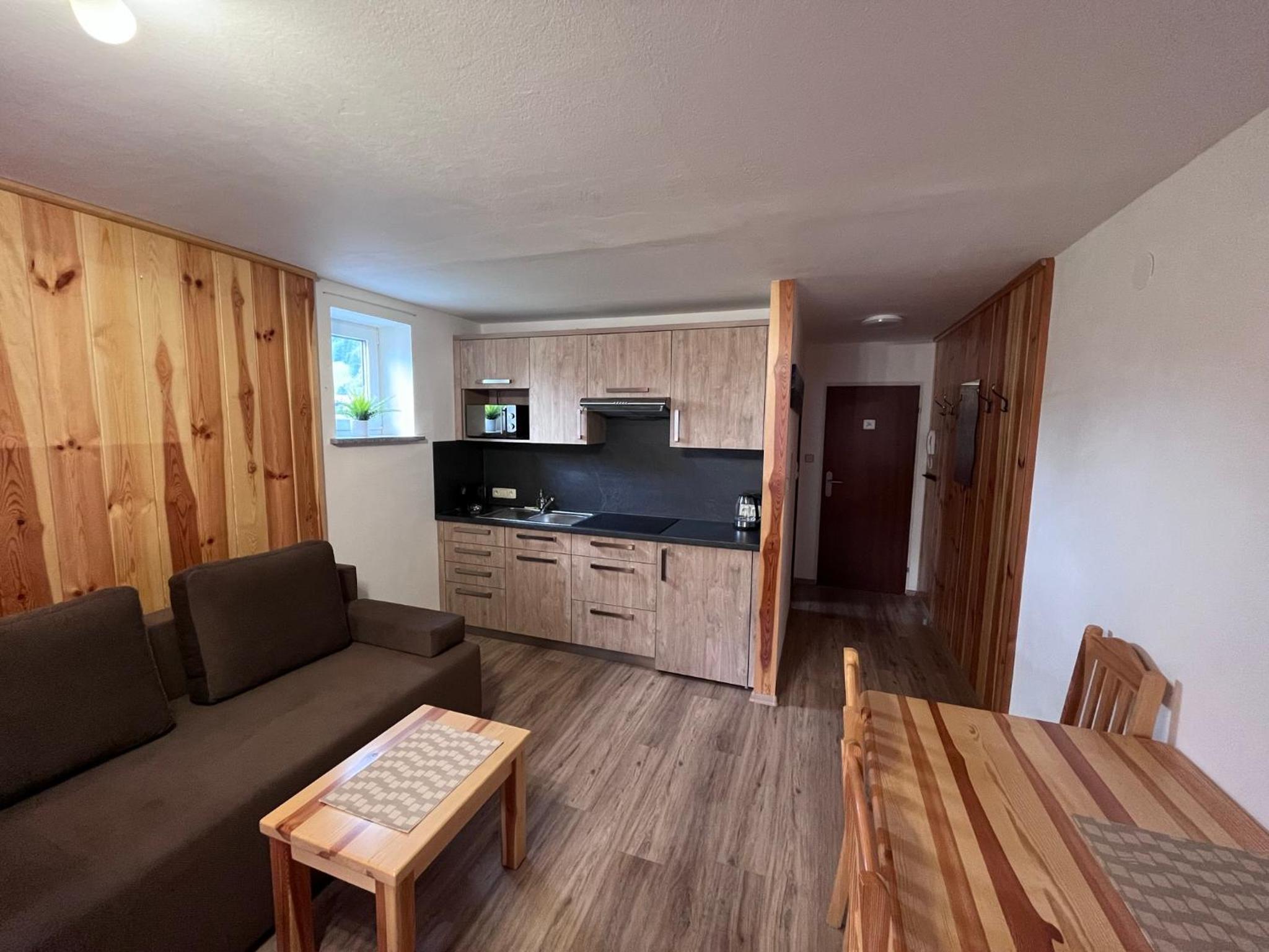 Kaprun Mountain Studio near Ski Bus - Walk Everywhere - Central Location