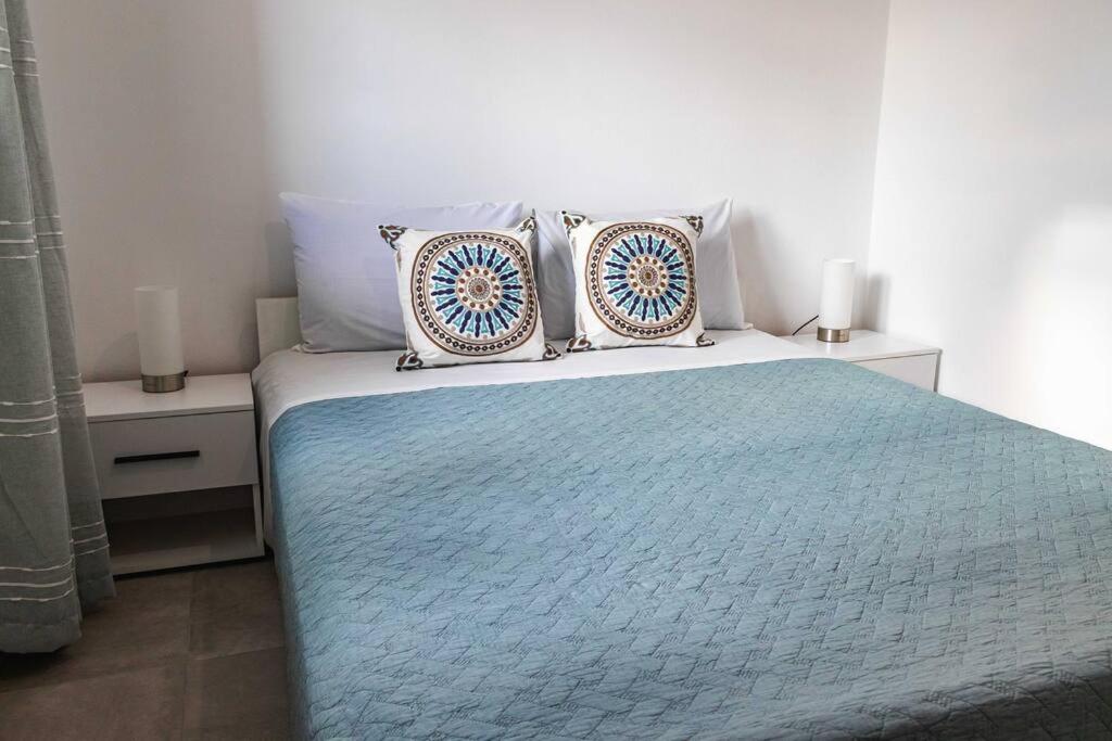 Endless Blue photo 4