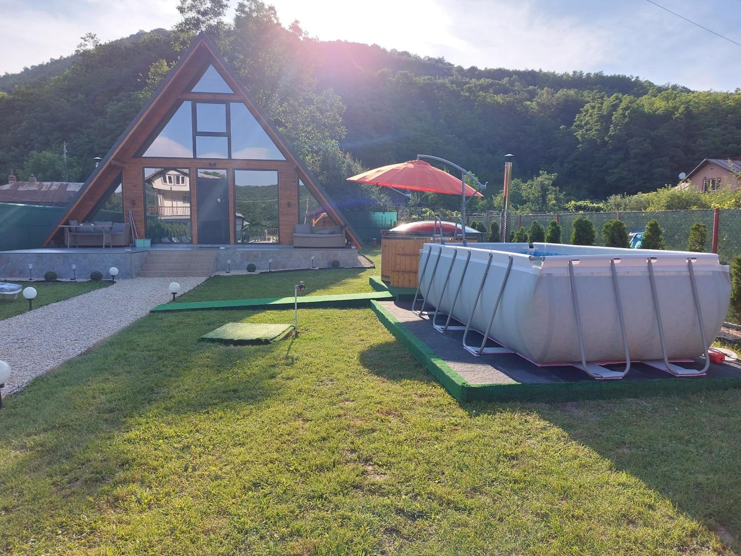 Cabana A-frame Nis view 3