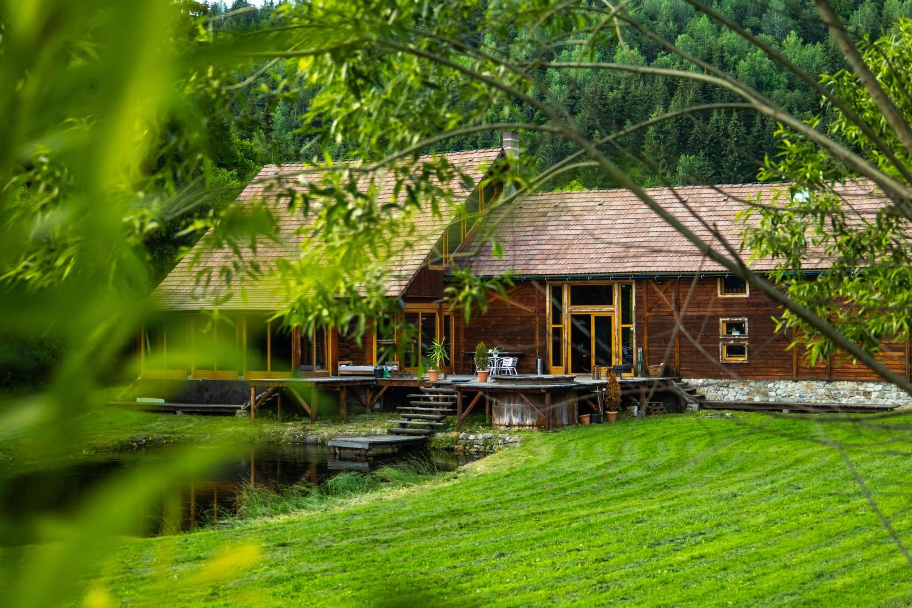 Crossline Lodge view 3