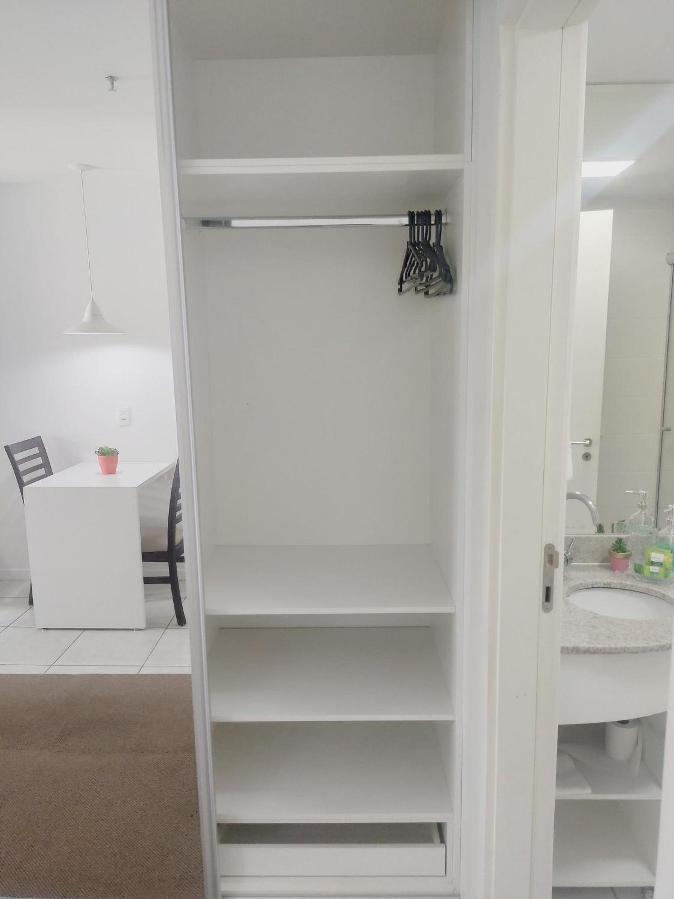 F1115 FD Flat em área central de Brasília - Asa Norte