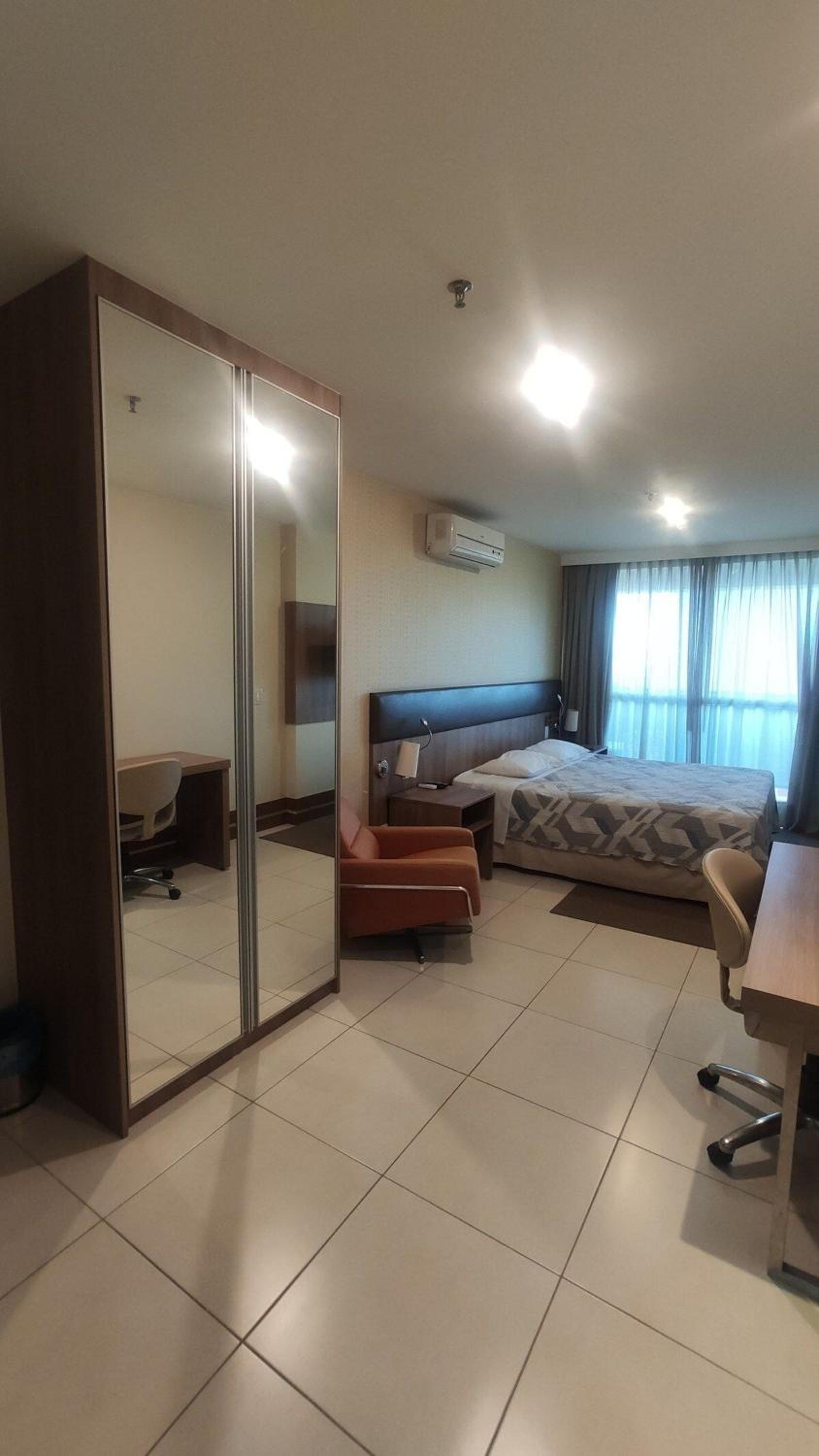 A813 AD Flat Particular Setor Hoteleiro Wi-Fi e Piscina