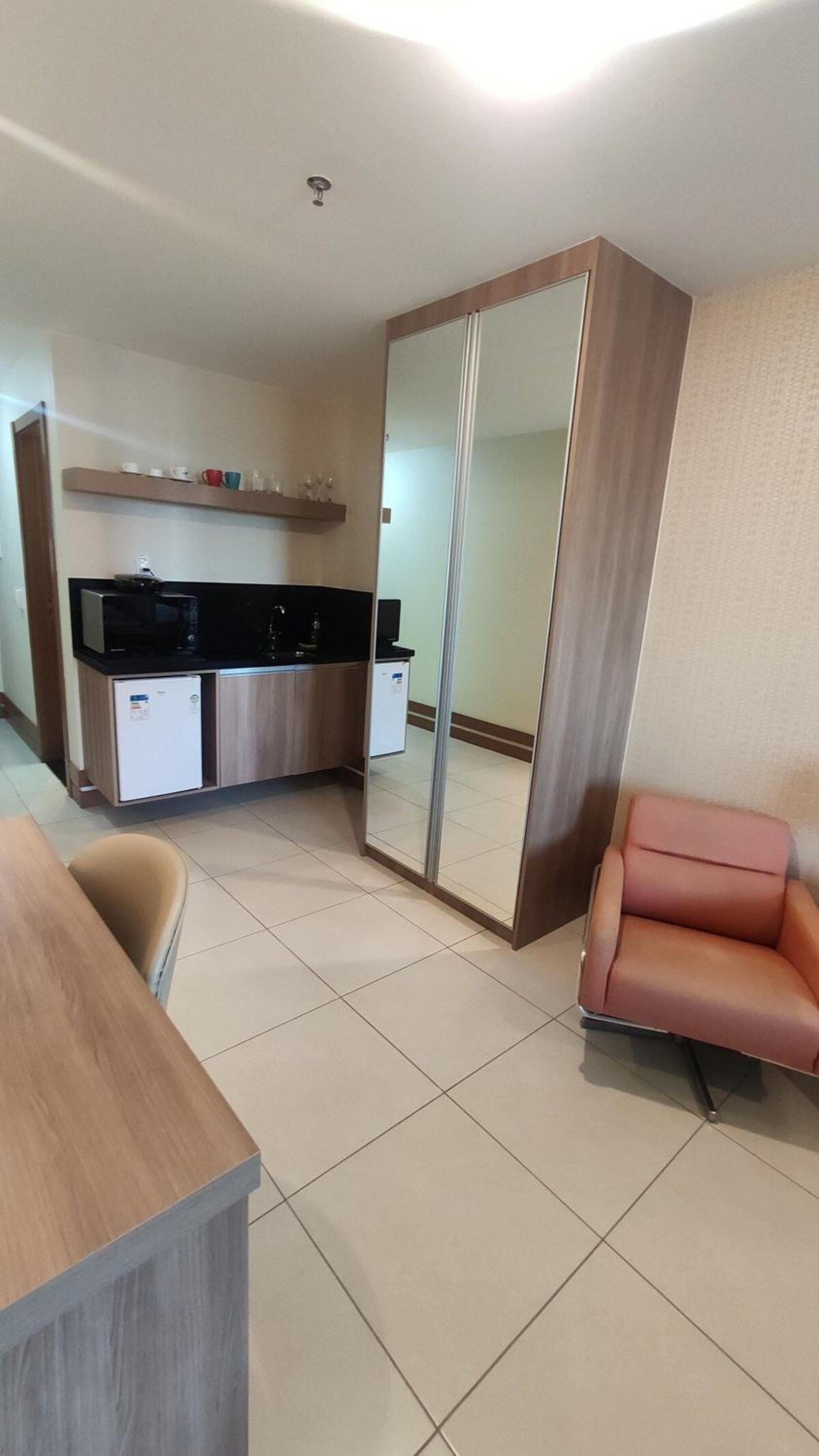 A813 AD Flat Particular Setor Hoteleiro Wi-Fi e Piscina
