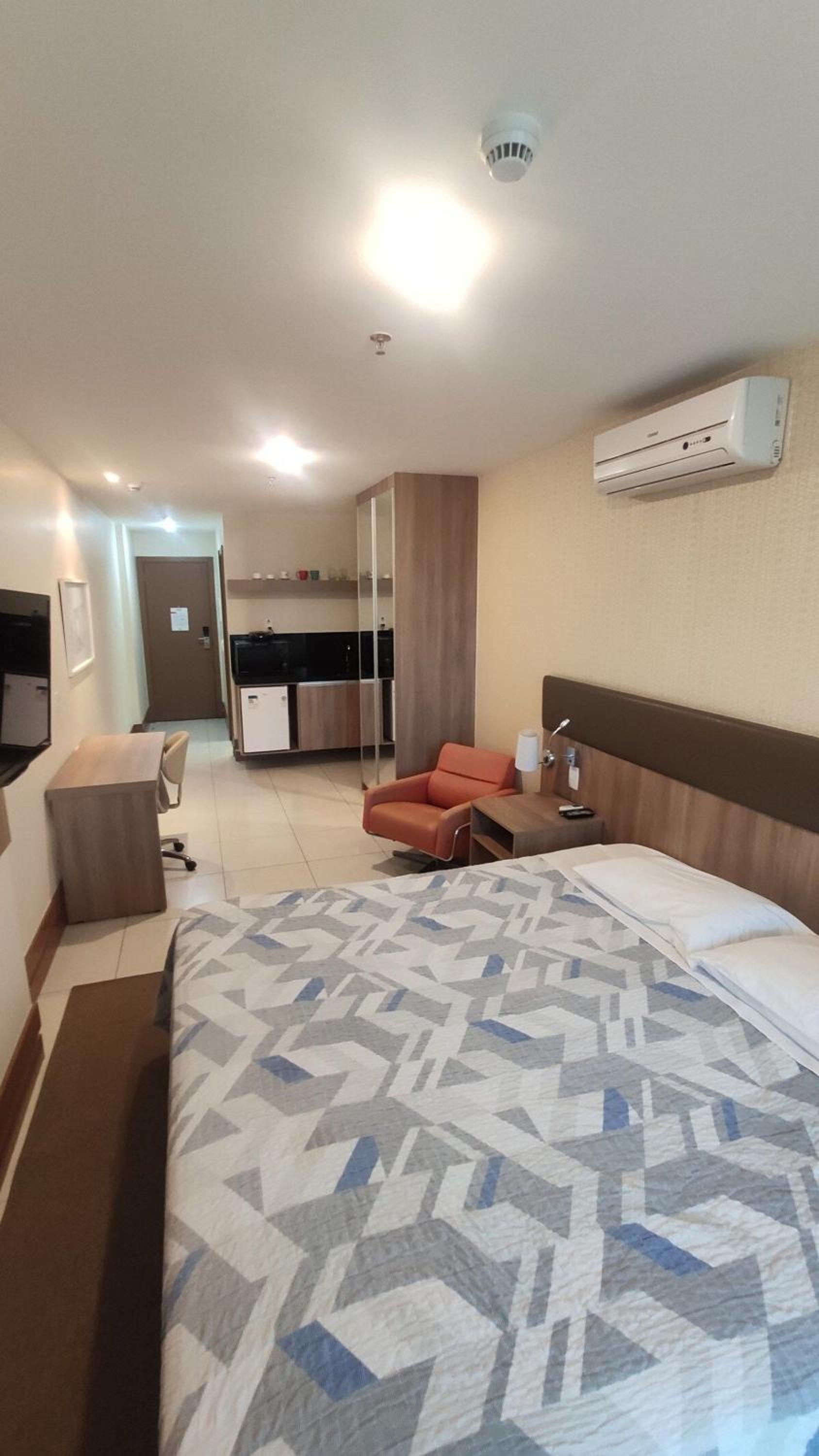A813 AD Flat Particular Setor Hoteleiro Wi-Fi e Piscina