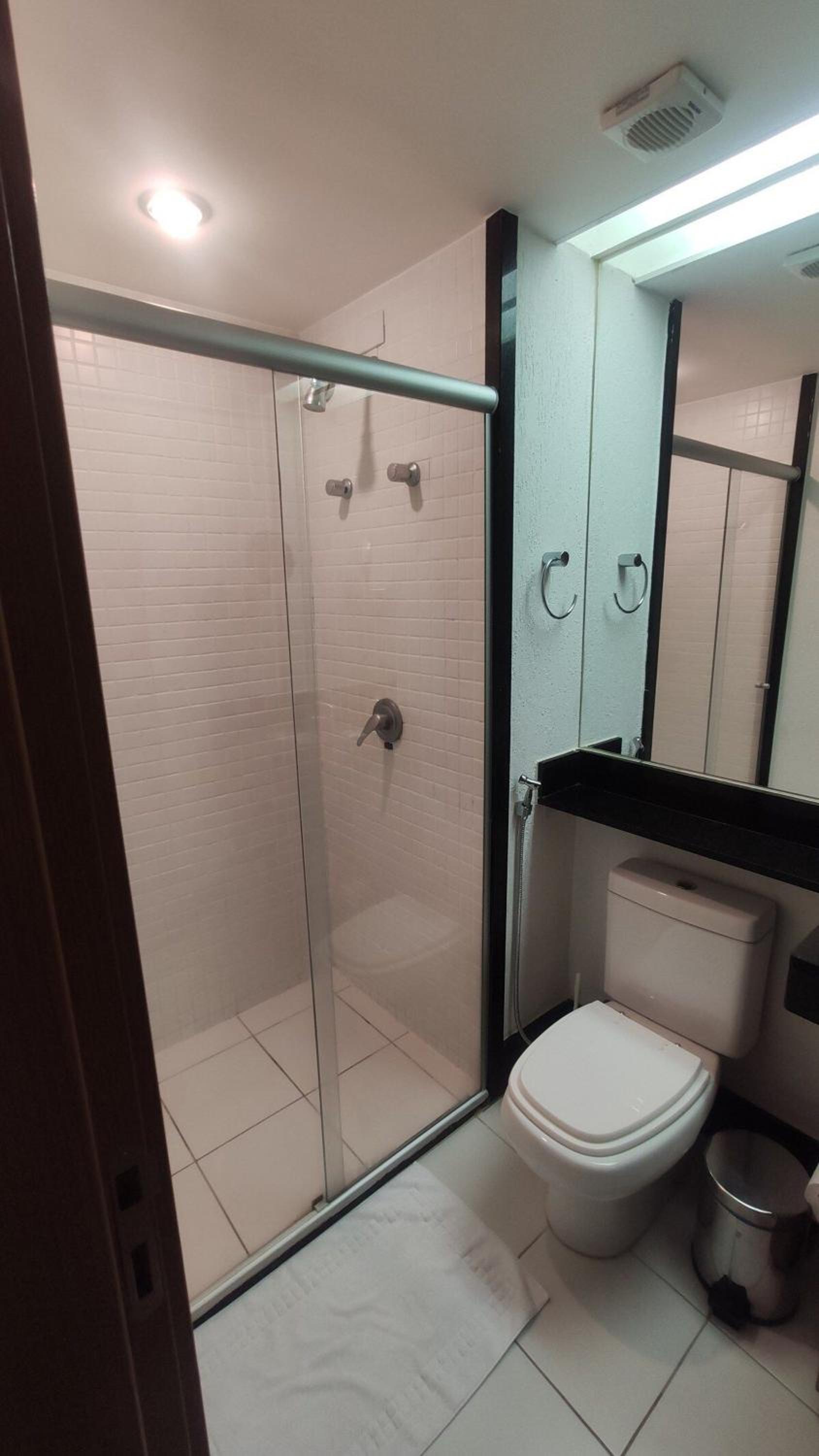 A813 AD Flat Particular Setor Hoteleiro Wi-Fi e Piscina