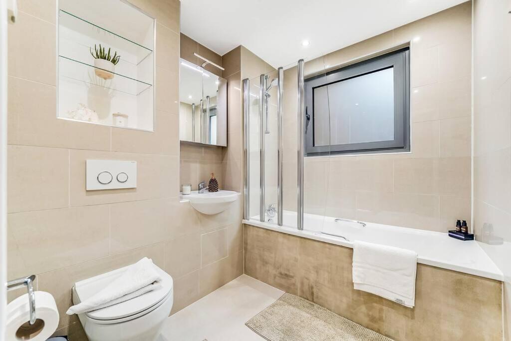 Modern 1 Bed Apt by Old Street / Shoreditch