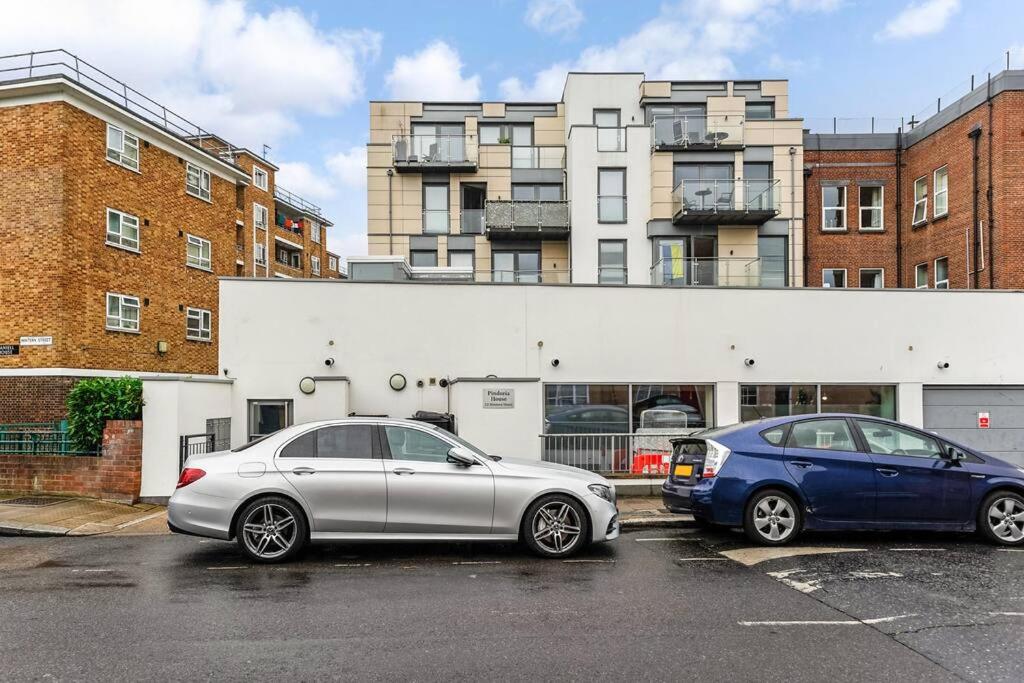 Modern 1 Bed Apt by Old Street / Shoreditch