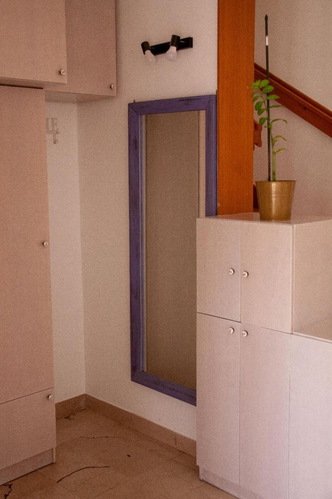 Apartment Mate