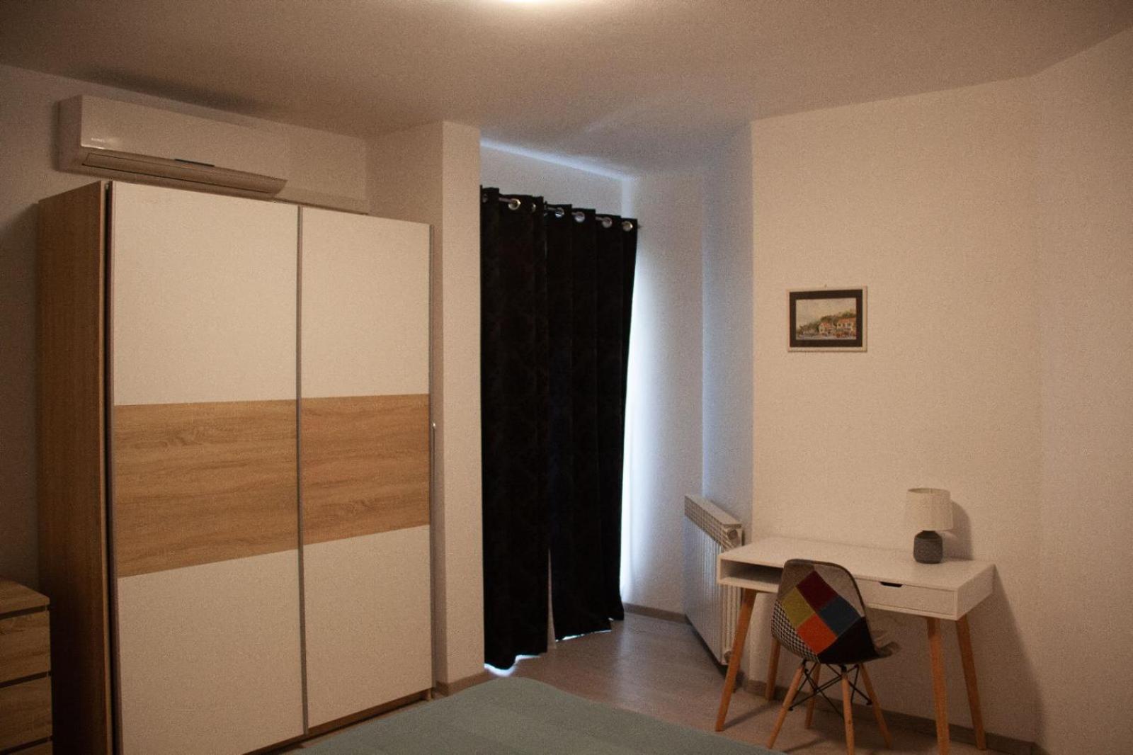Apartment Mate