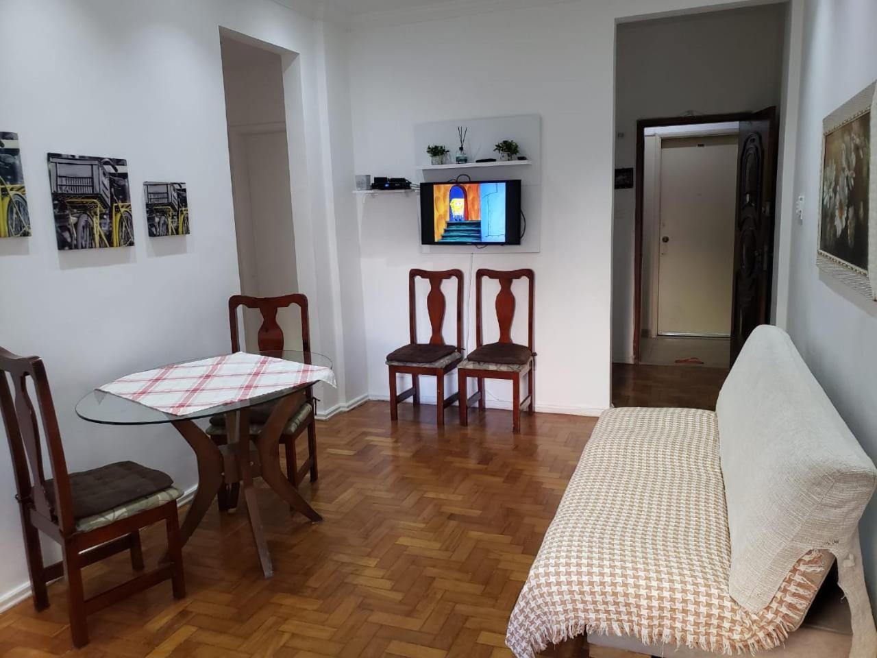 Otimo Sala e quarto Copa