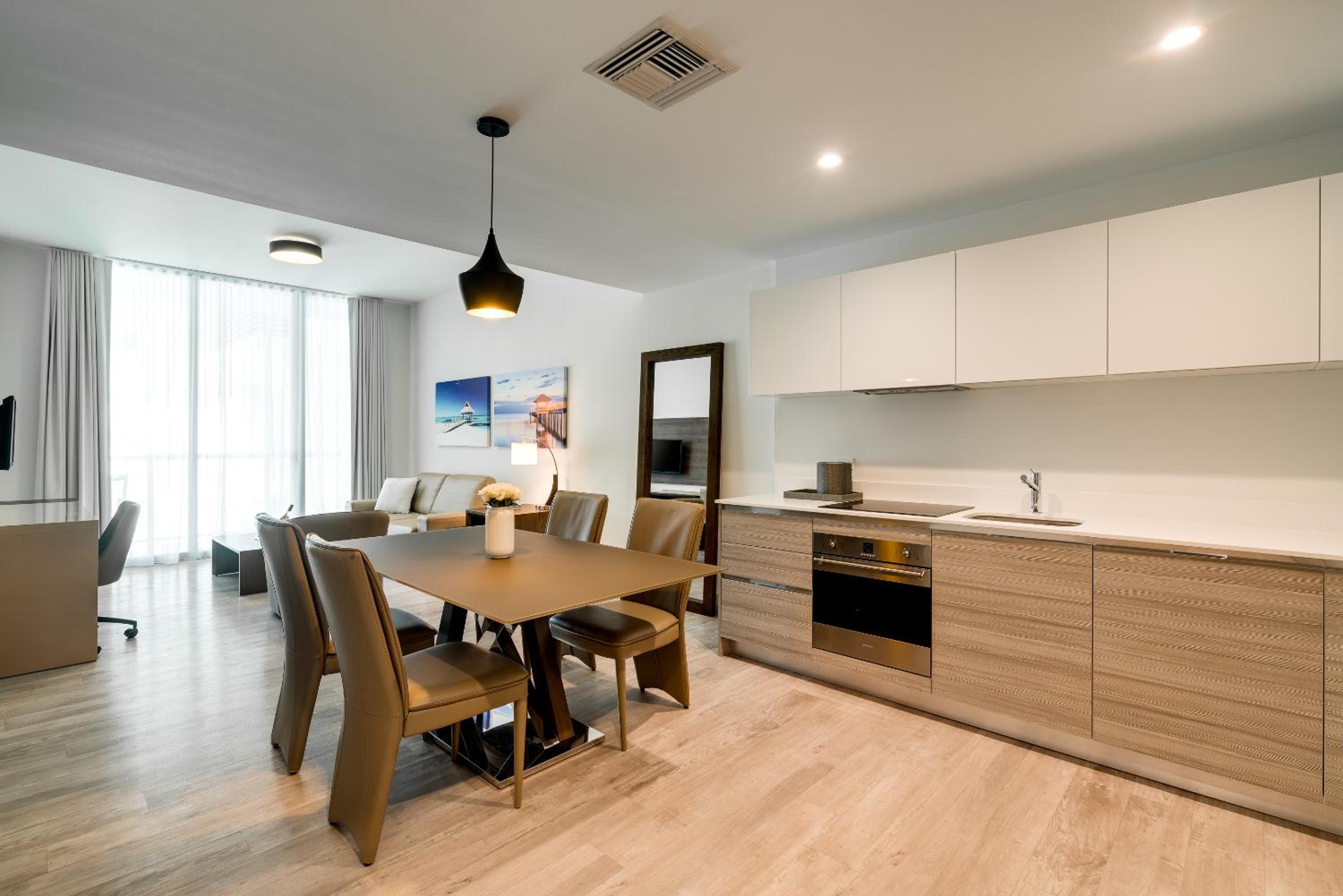 Costa Hollywood Beach Resort - An All Suite Hotel