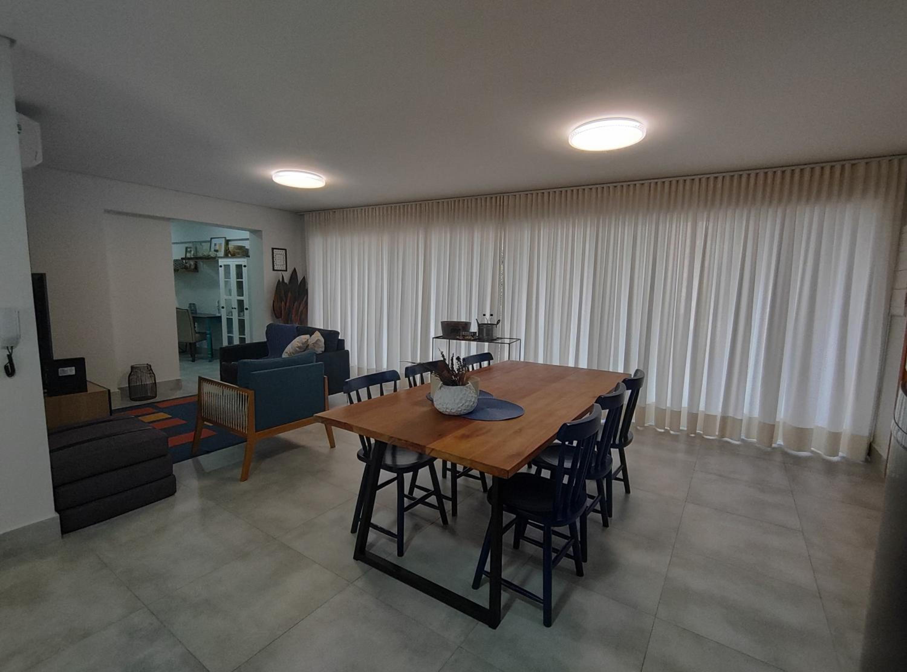 Apto Novo, Sofisticado e Aconchegante em Astúrias Guarujá