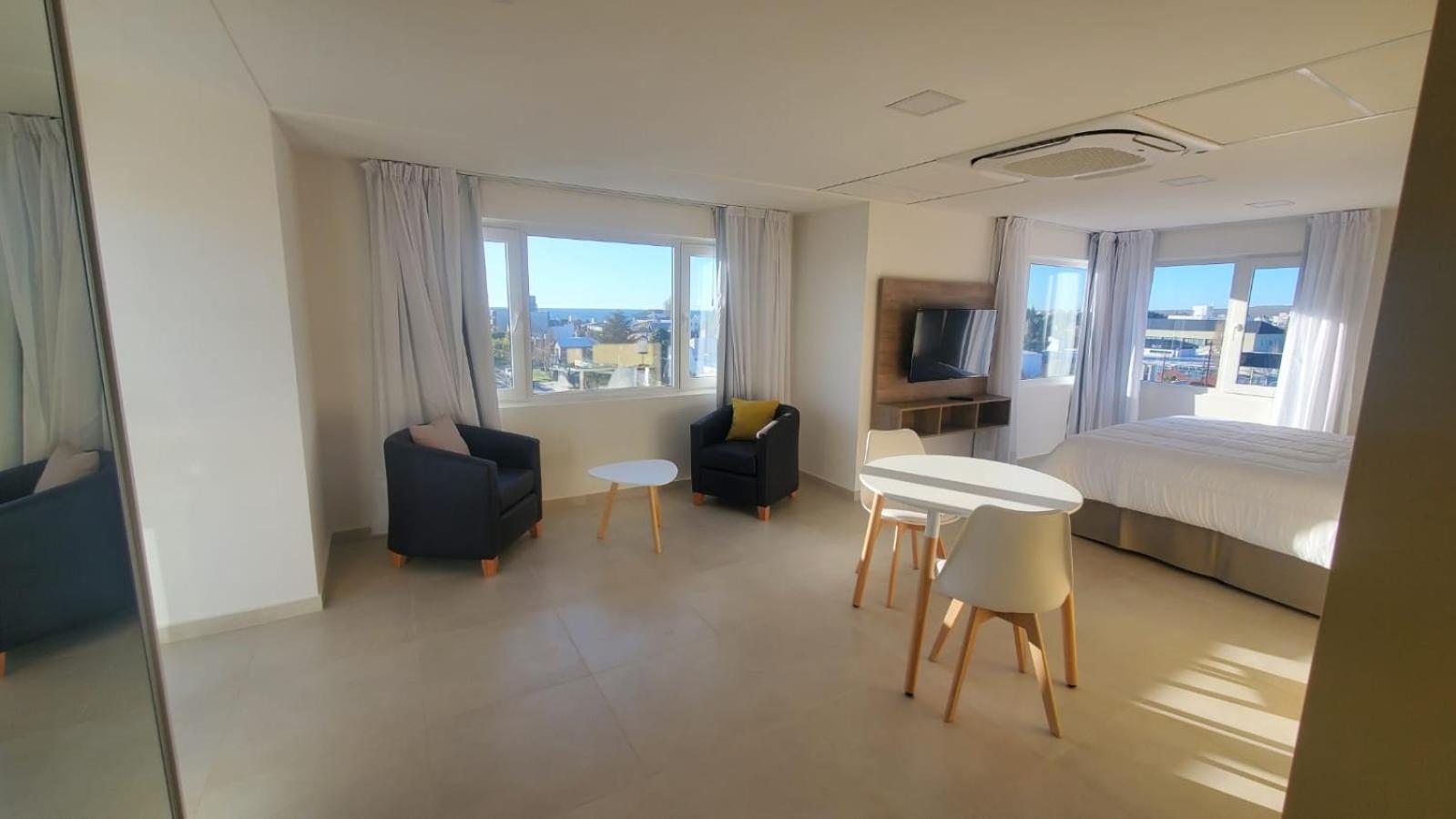 Ramada Residences by Wyndham Puerto Madryn CQ Parry