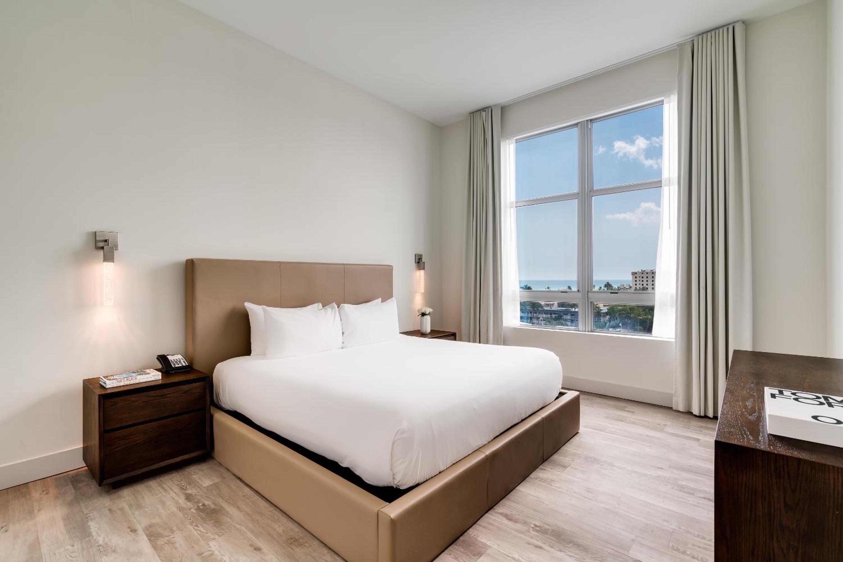 Costa Hollywood Beach Resort - An All Suite Hotel