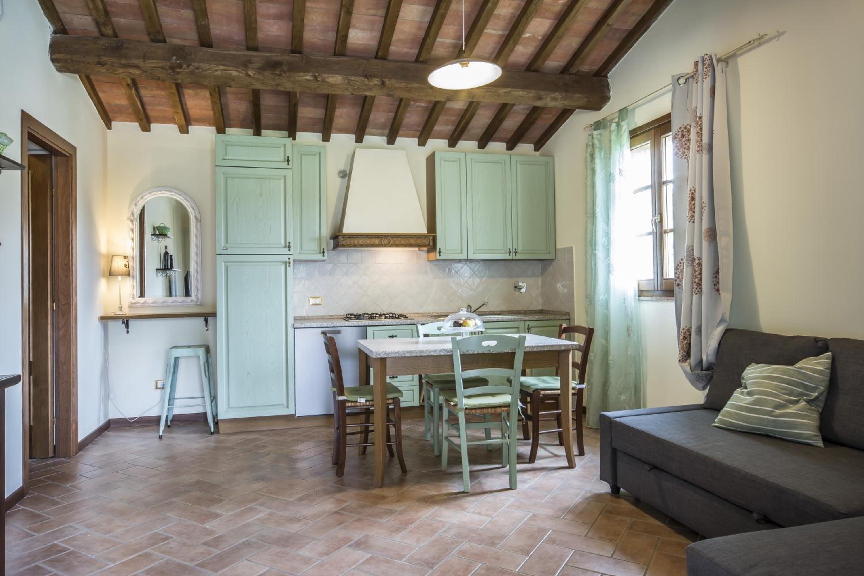 Borgo da Vinci view 3