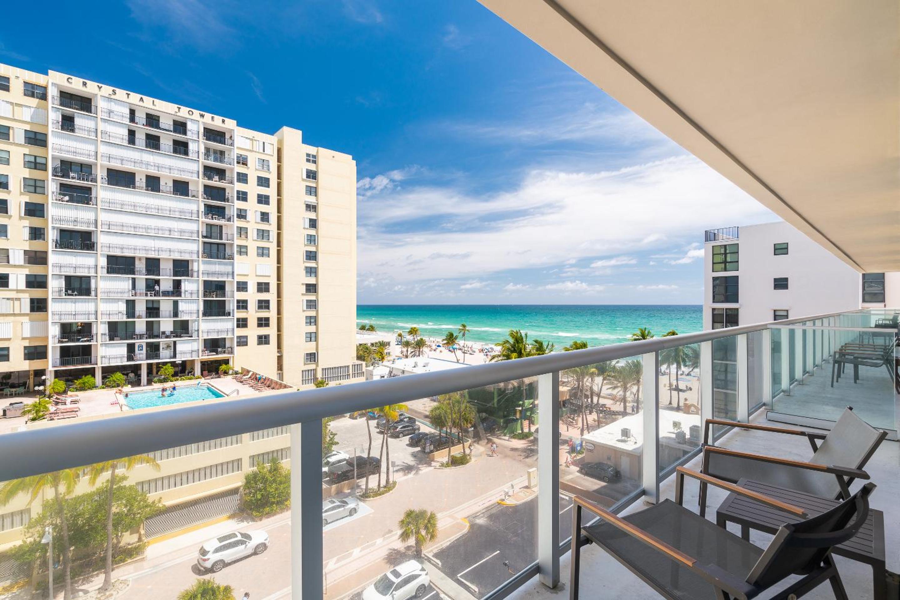 Costa Hollywood Beach Resort - An All Suite Hotel