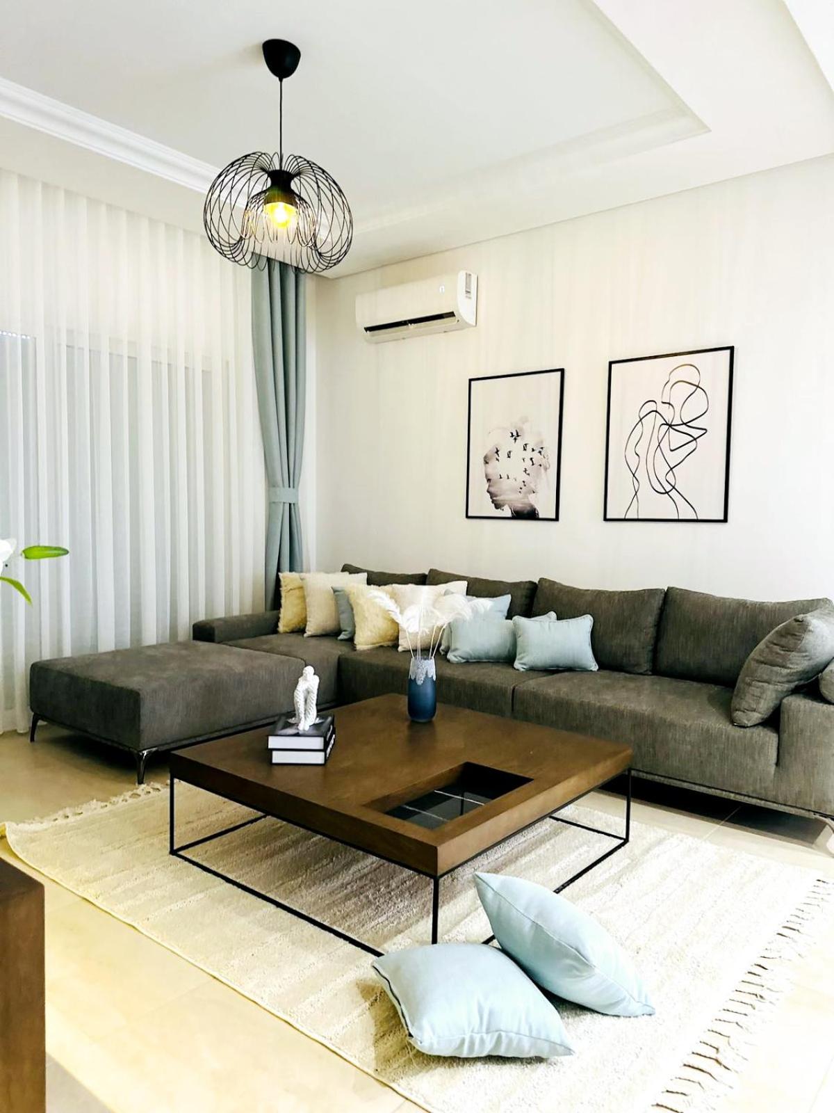 A Luxury 2BR with Big Pools Perfect for Family Summer Escape!