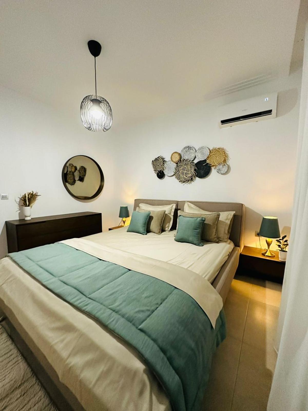 A Luxury 2BR with Big Pools Perfect for Family Summer Escape!