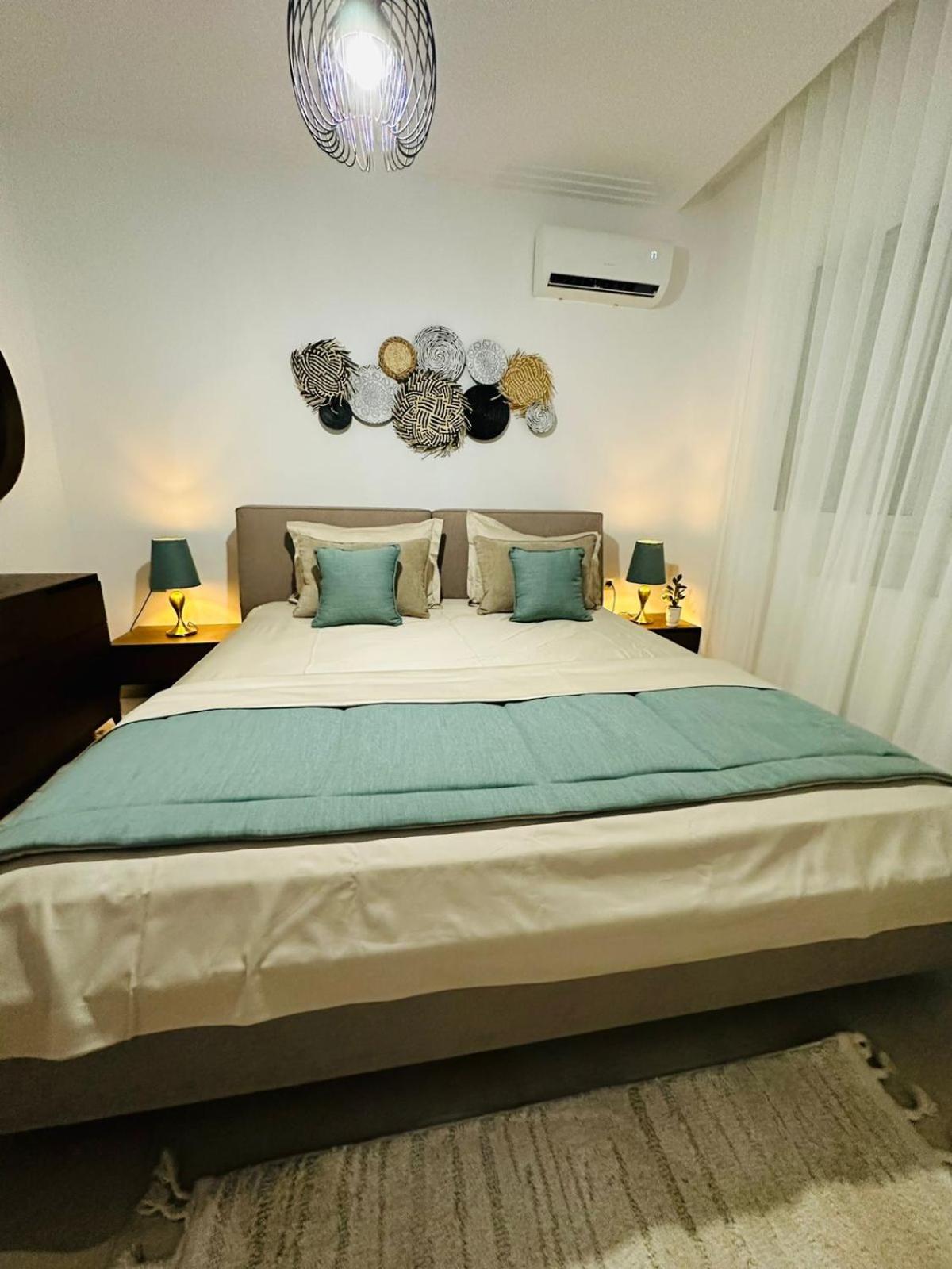 A Luxury 2BR with Big Pools Perfect for Family Summer Escape!, photo 13