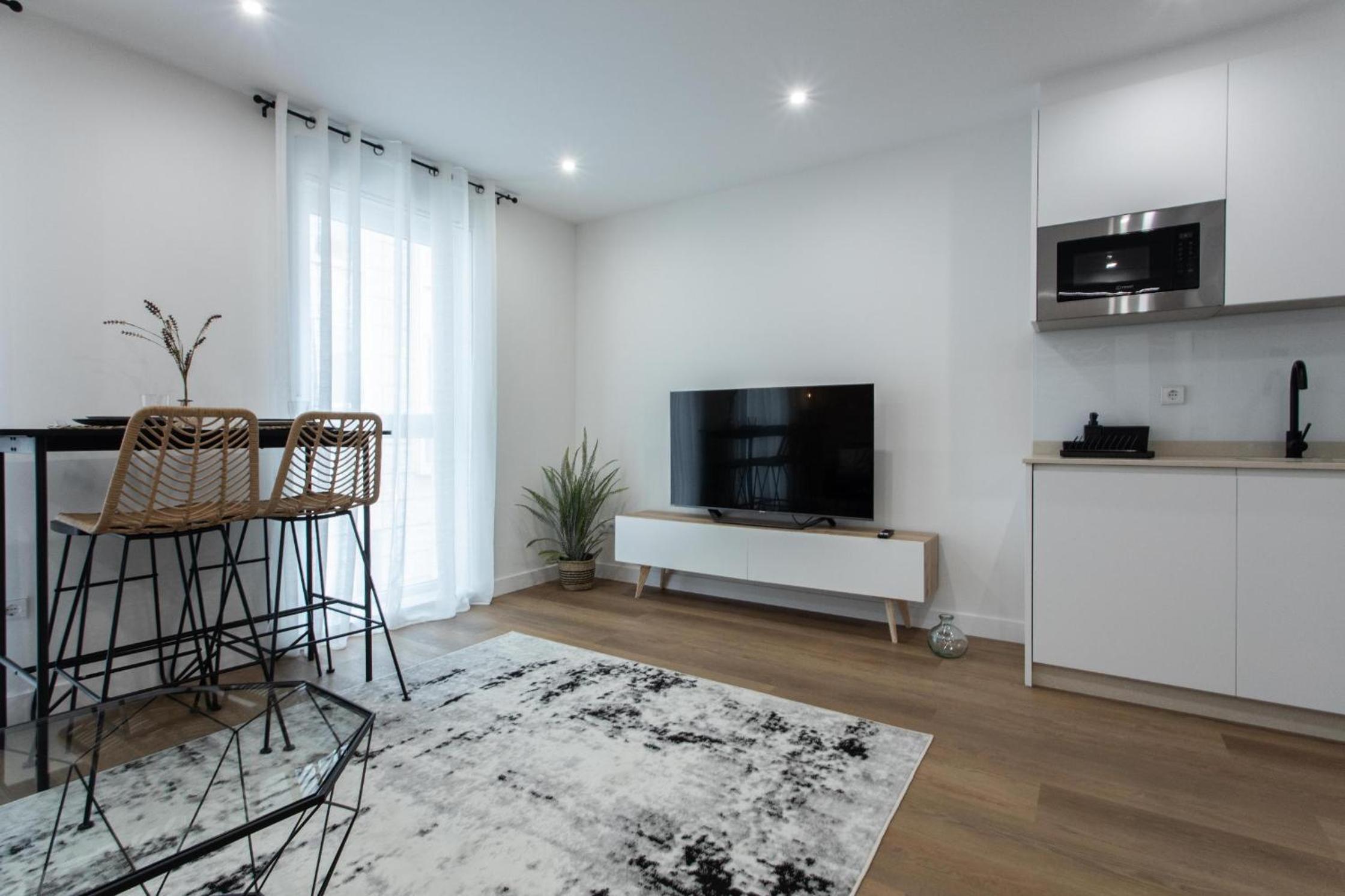 Zalaeta Playa Apartments
